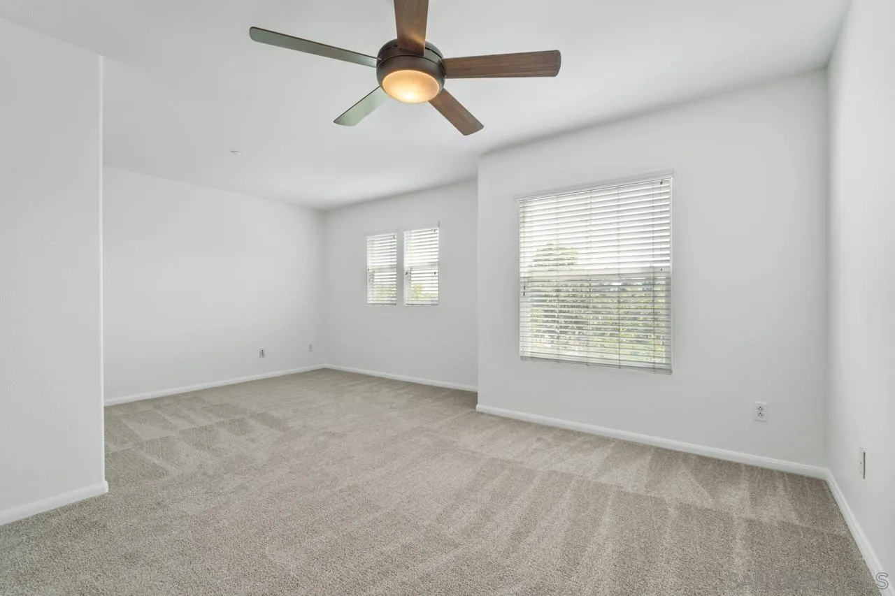 Photo #23: 250035930 Listing: Photo #23