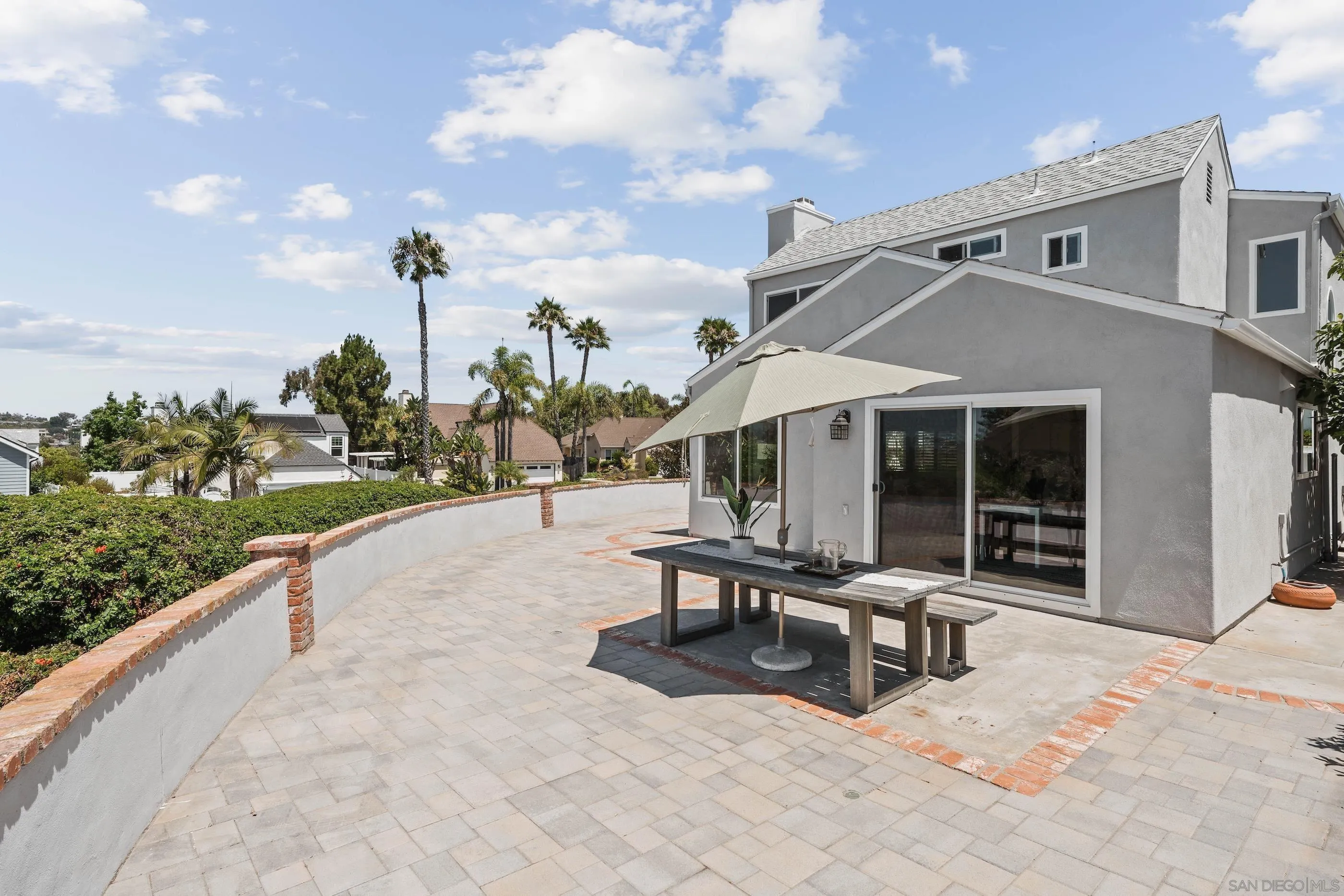 https://cdn.realtyfeed.com/cdn/127/250035949/56683bb30bd899c8b10b1e0660c8000a.webp