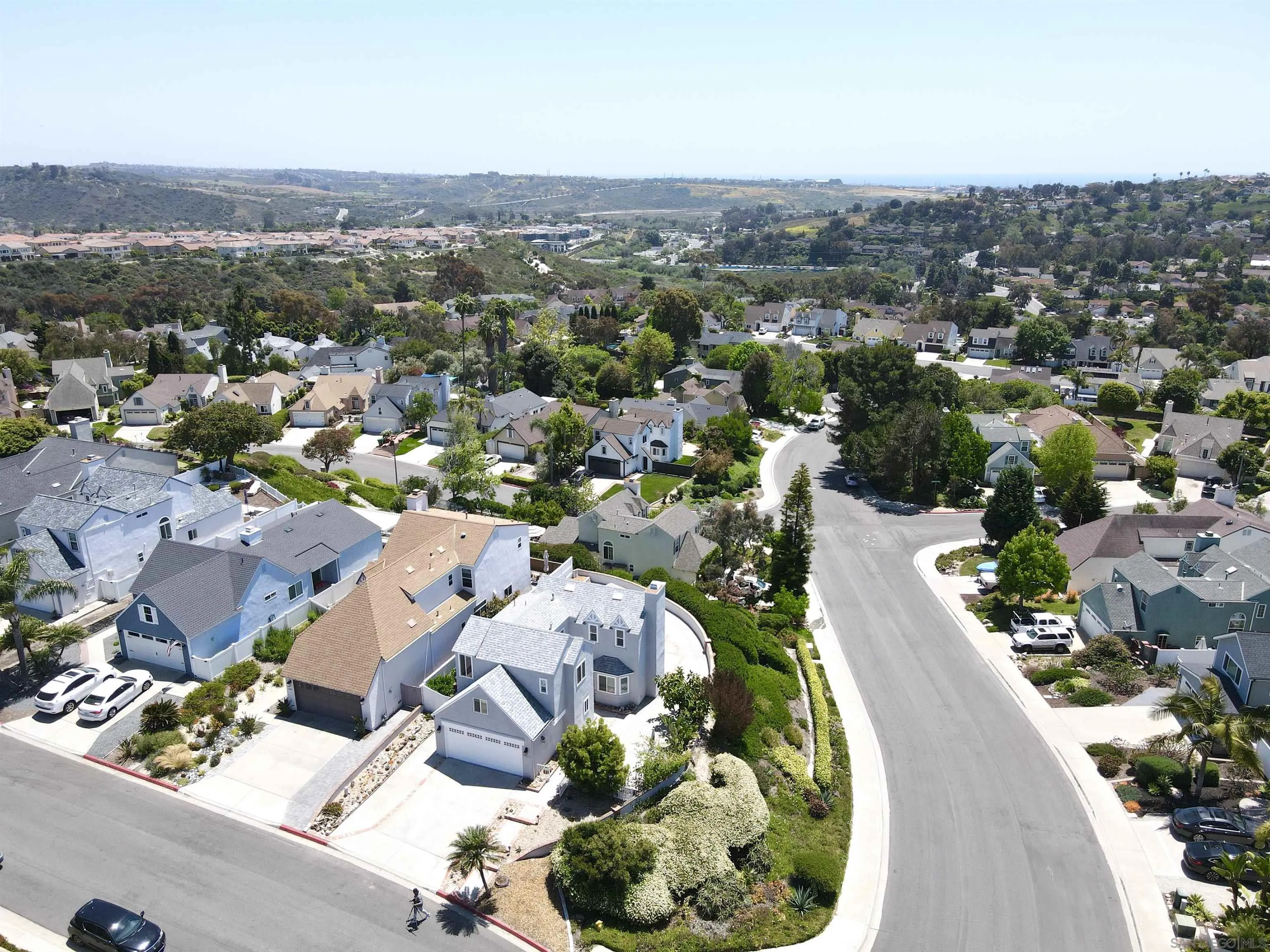 https://cdn.realtyfeed.com/cdn/127/250035949/bdc1faafef195a1c6977cc4f21e0cef3.webp