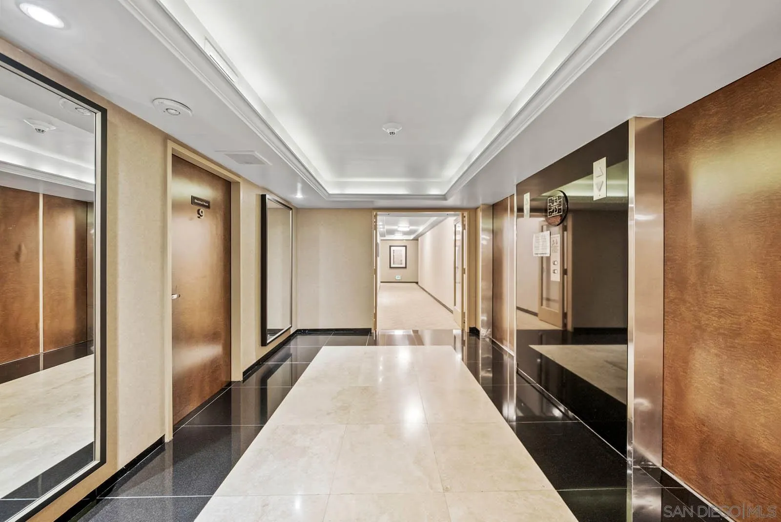 https://cdn.realtyfeed.com/cdn/127/250035956/7aaf629f0d6ac453bd9dd914f9e1b178.webp