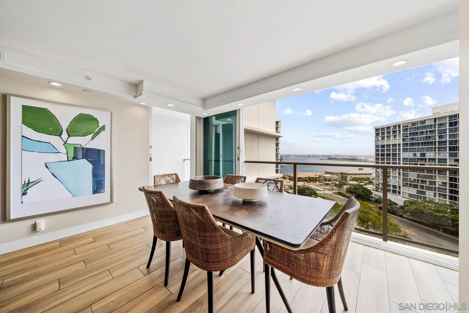 https://cdn.realtyfeed.com/cdn/127/250035956/c05a7b46a8cbecf43f0dc6226b04066f.webp