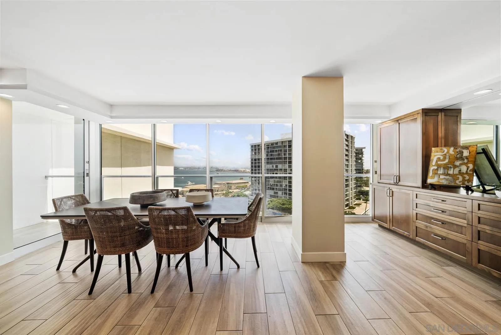 https://cdn.realtyfeed.com/cdn/127/250035956/d2b4d4fc4b972886f8acd8a5abbf5d6f.webp