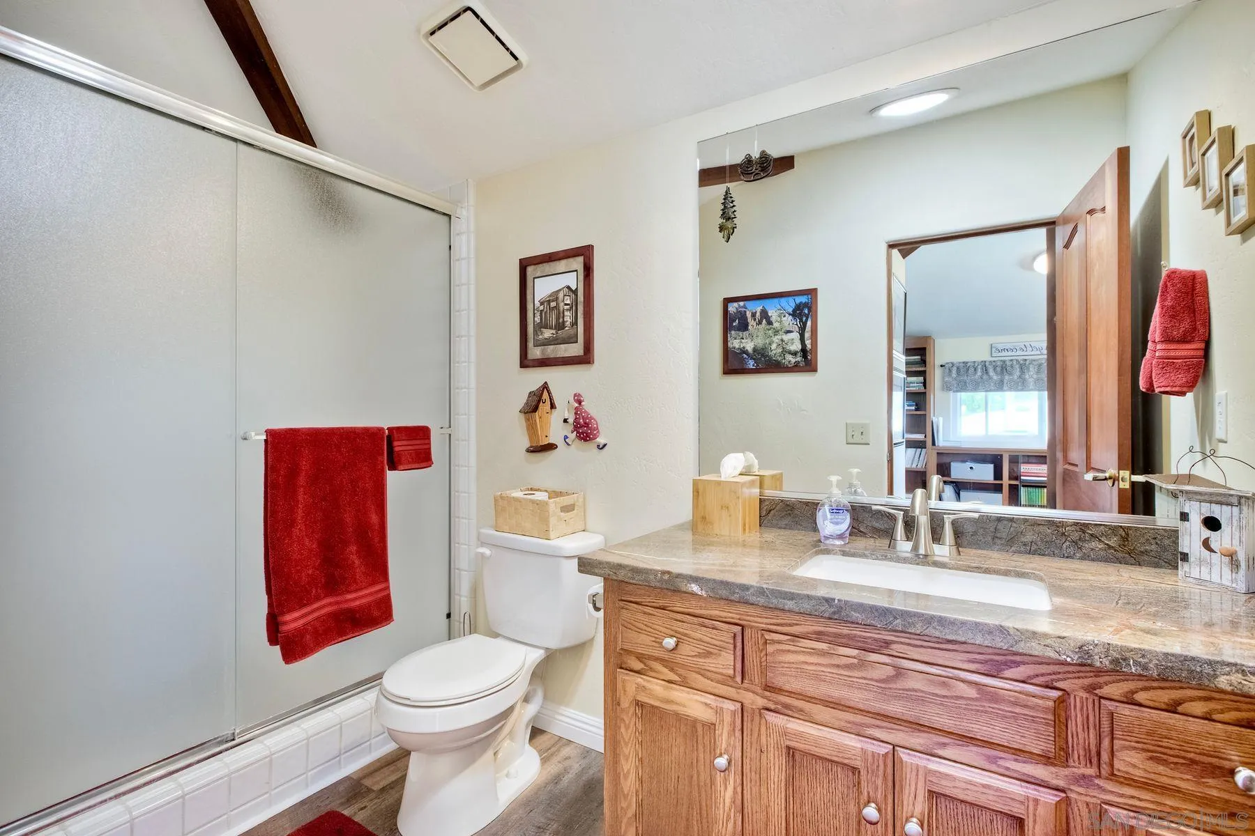 https://cdn.realtyfeed.com/cdn/127/250035957/c3e9bc021264b18ed9c3ac04ce5d659f.webp