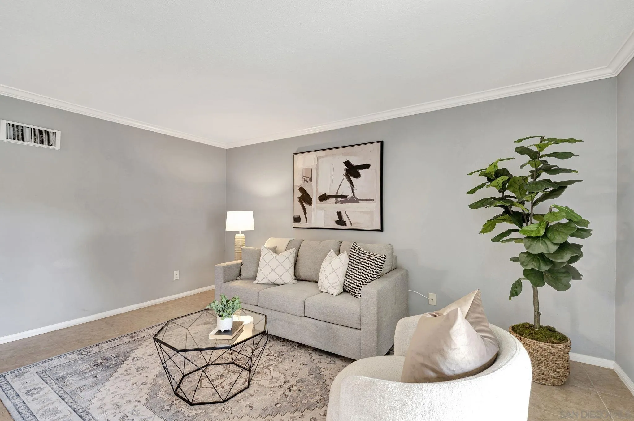 Photo #5: 250035964 Listing 