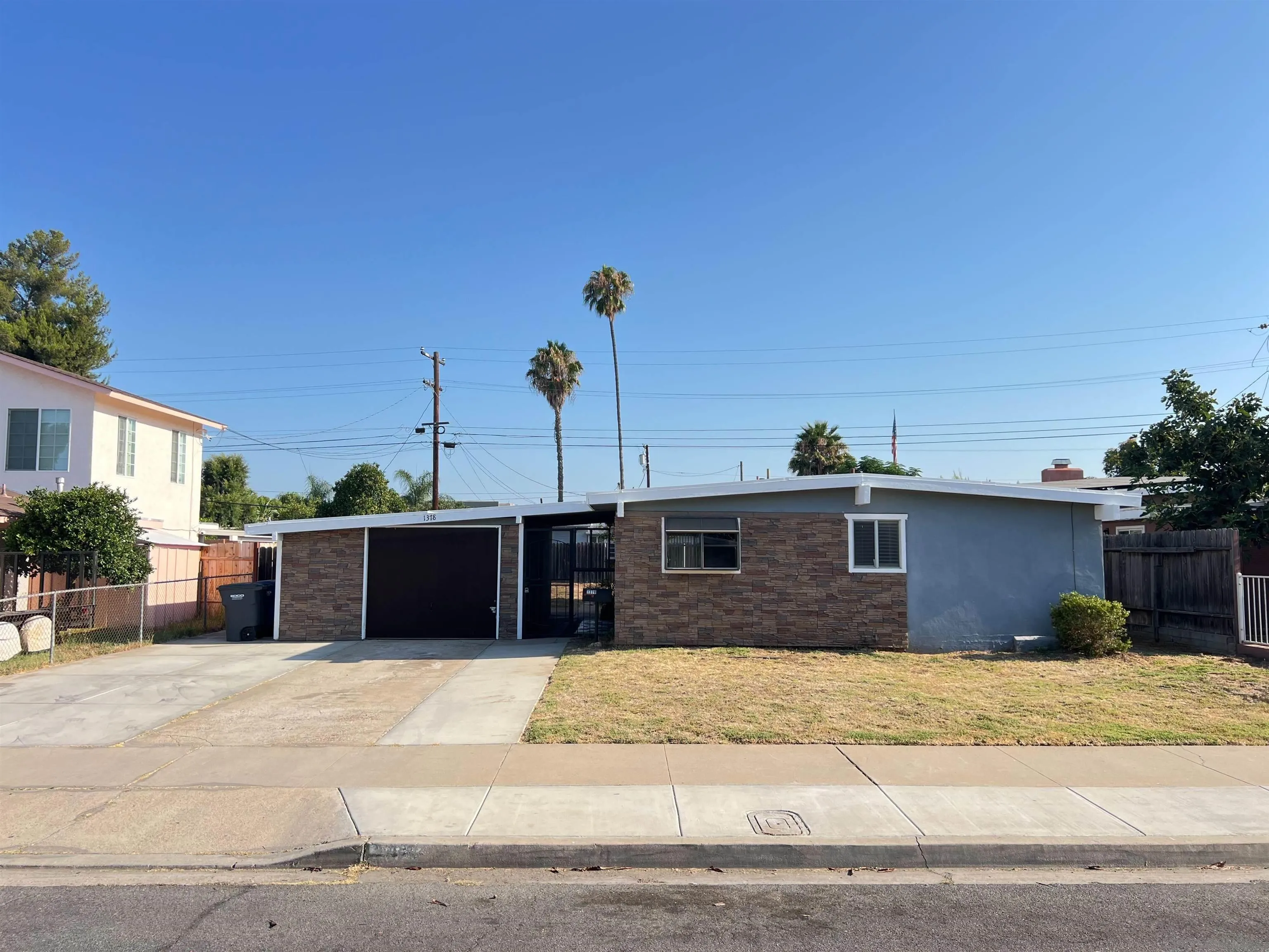 https://cdn.realtyfeed.com/cdn/127/250035973/39d32355930de396defc2189923512f4.webp