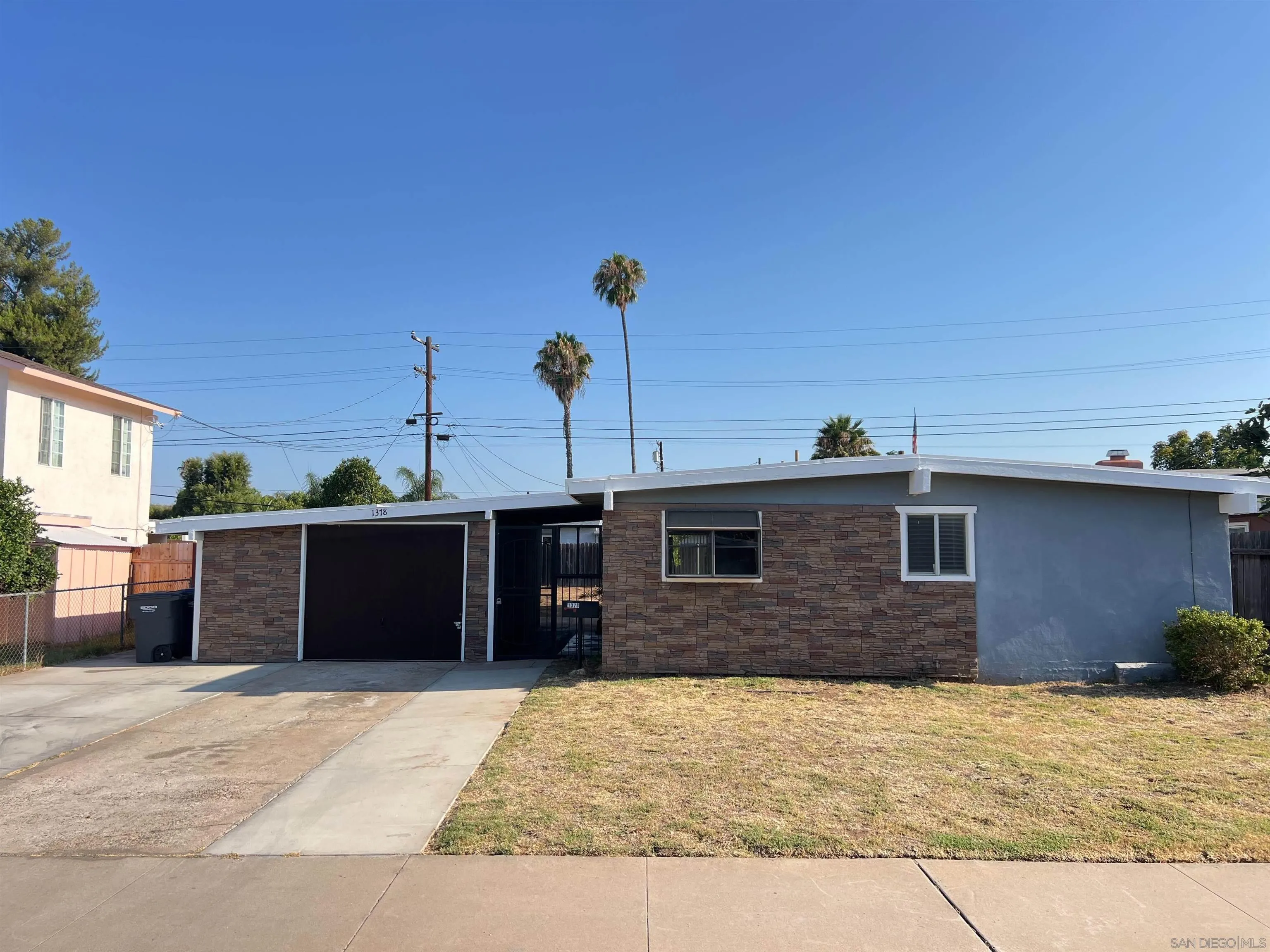 https://cdn.realtyfeed.com/cdn/127/250035973/c1df0bf200db450cda5804c957c1b108.webp