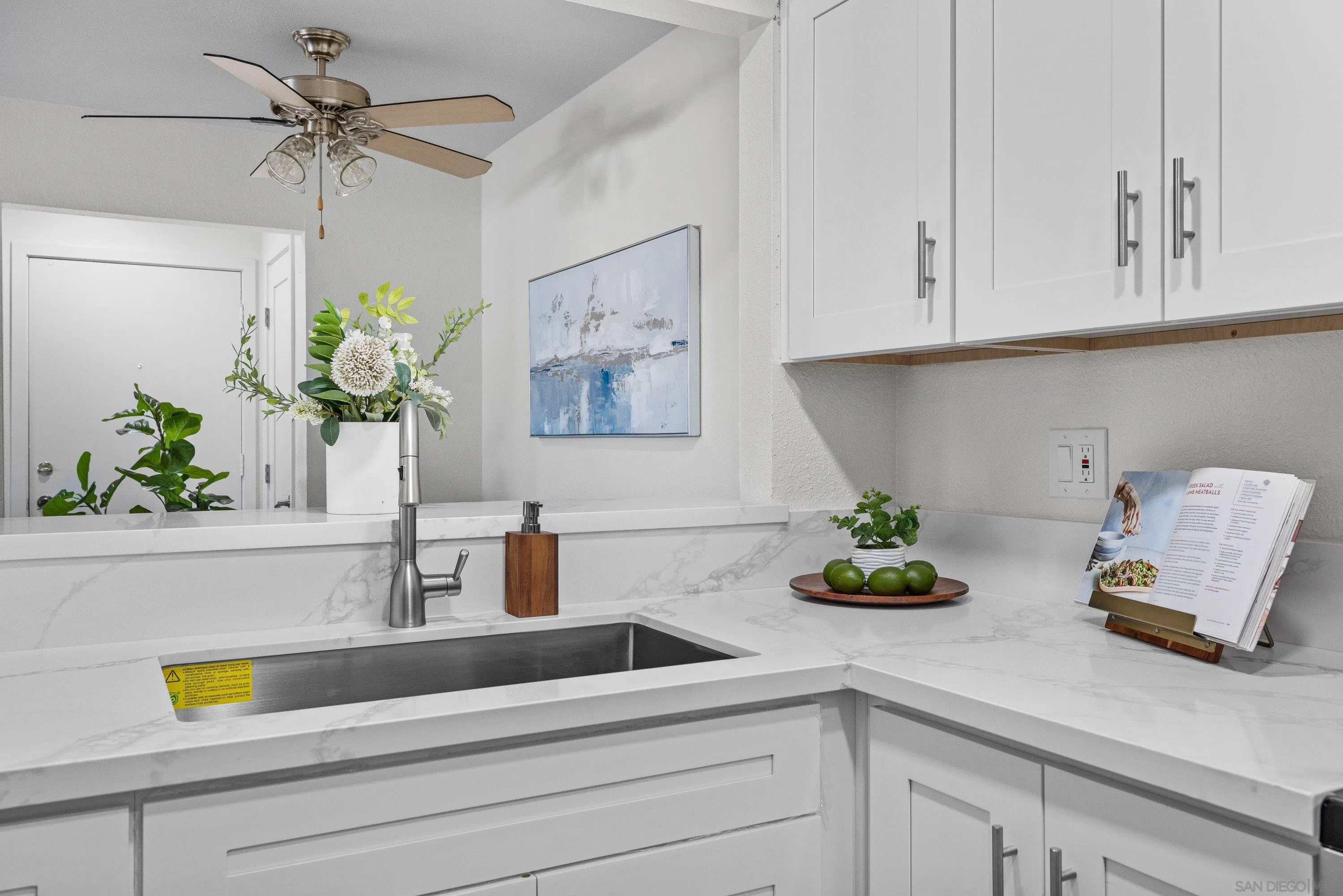 Photo #8: 250035976 Listing: Photo #8