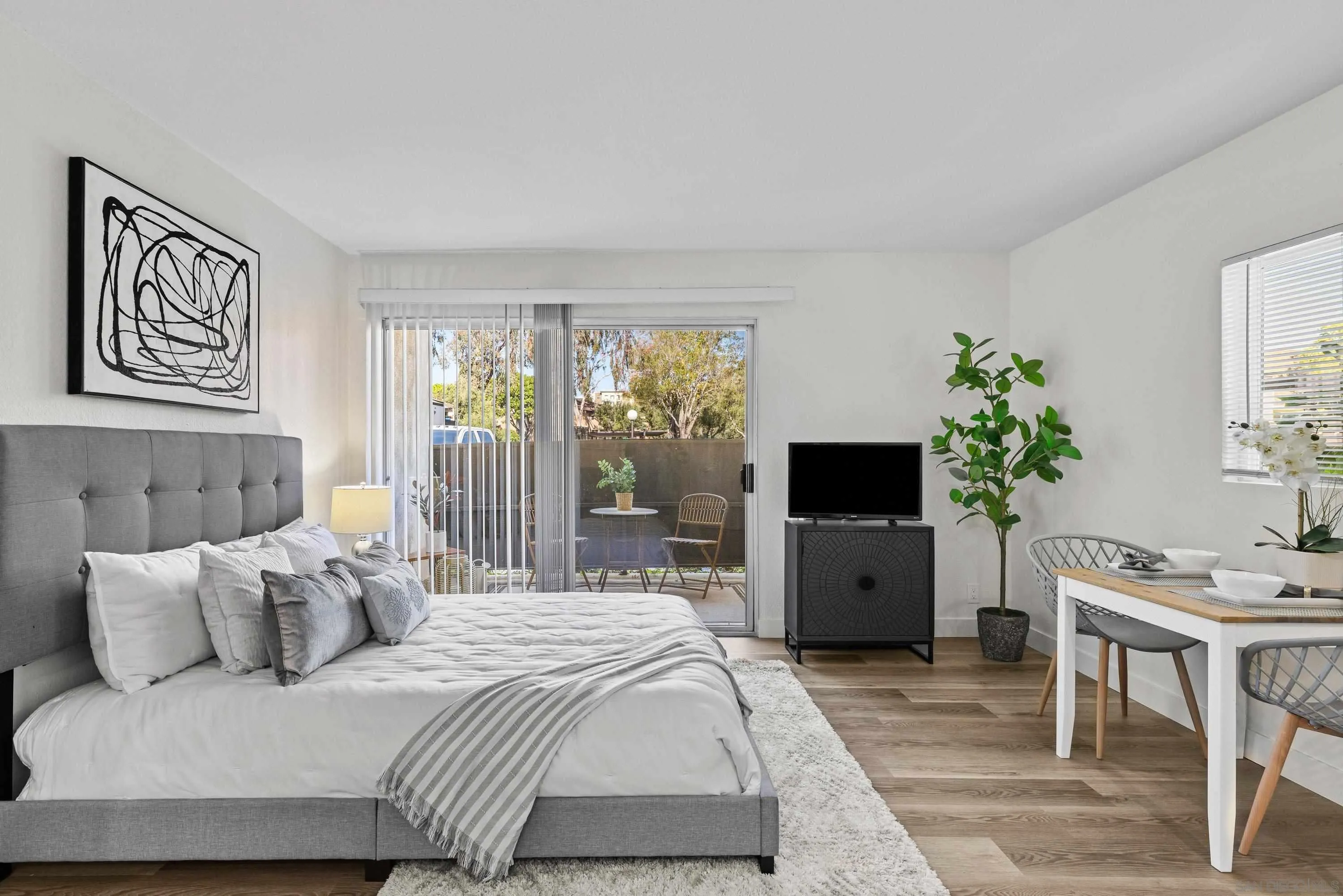 https://cdn.realtyfeed.com/cdn/127/250035976/7eef298b063472791b33cbae781aaae0.webp