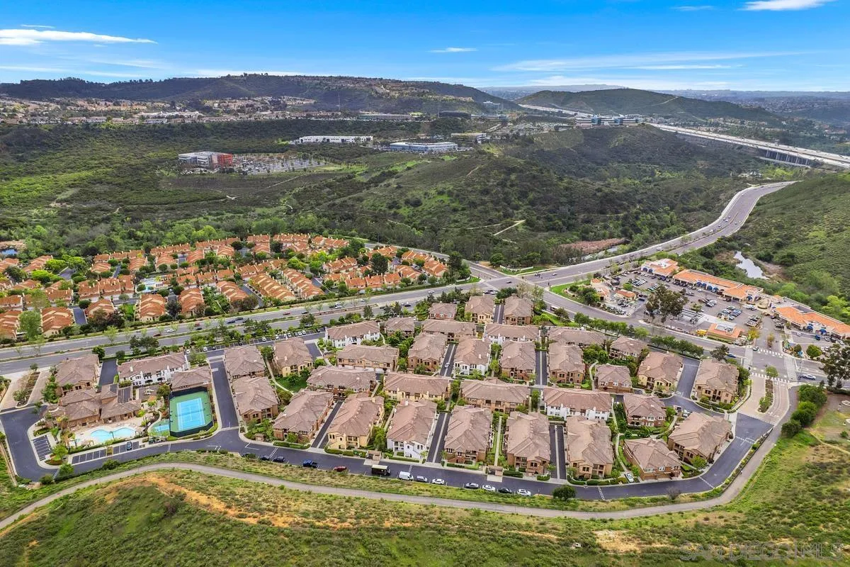 Photo #6: 250035979 Listing 