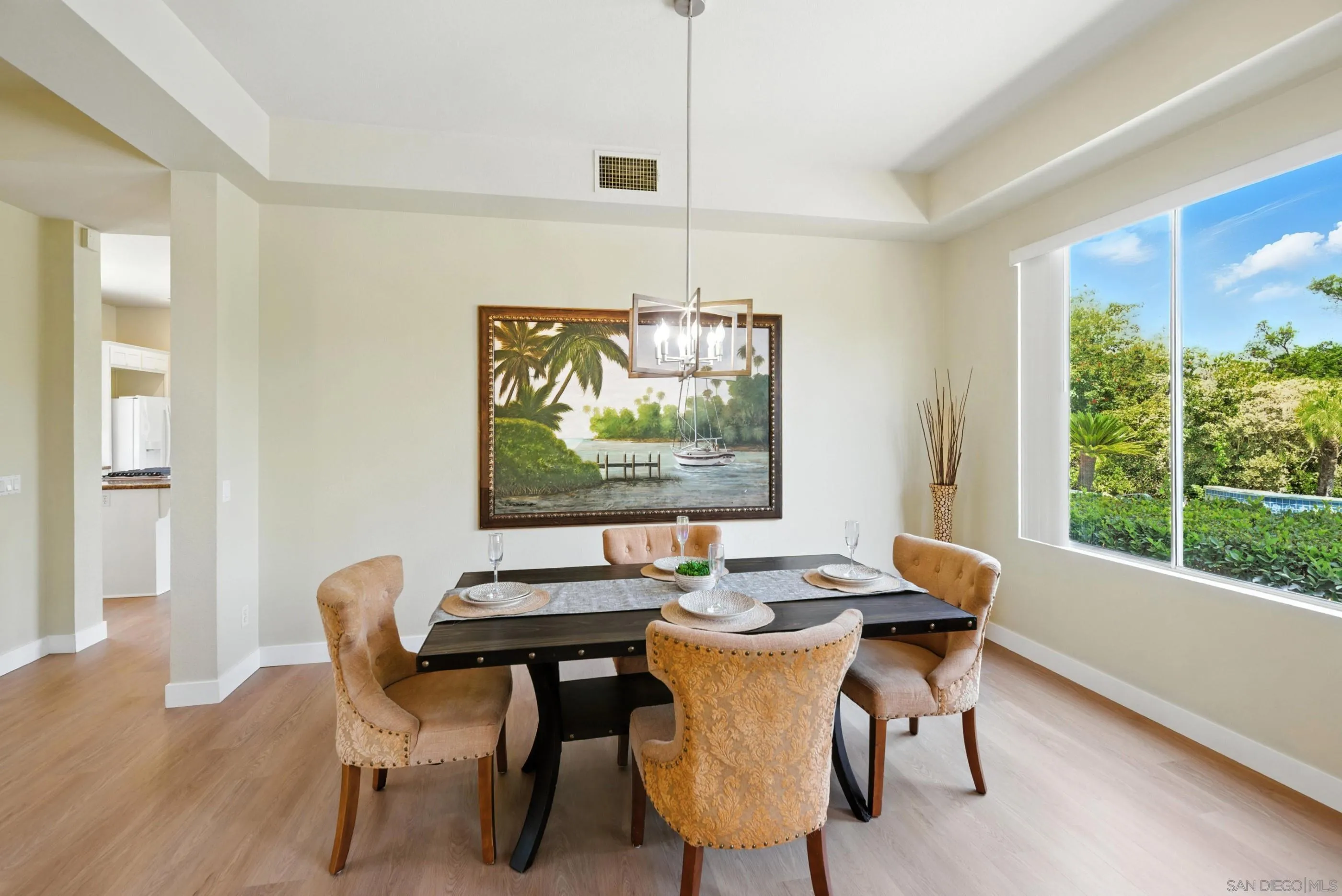 https://cdn.realtyfeed.com/cdn/127/250035983/9cbb38e31868d026157d7553ca3388ca.webp