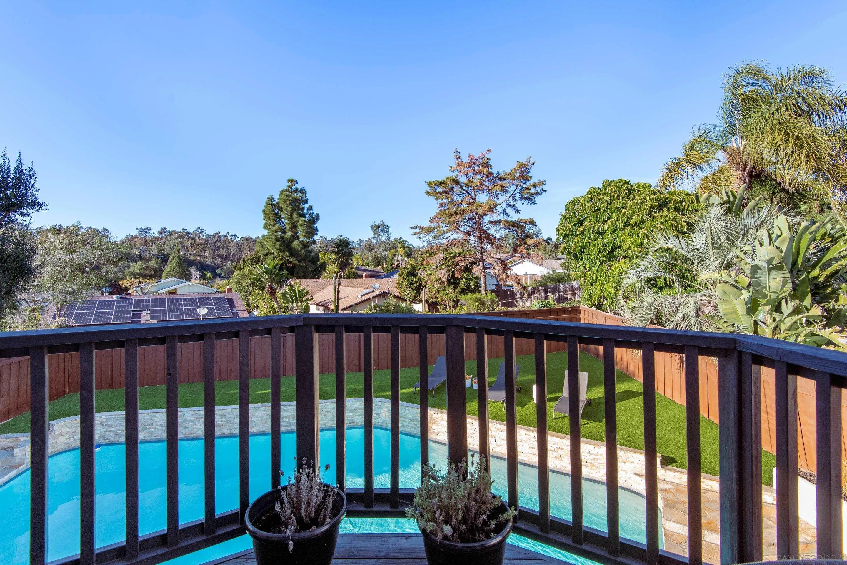 https://cdn.realtyfeed.com/cdn/127/250035997/33788d709d8fdfb3a14a7f5a18441299.webp