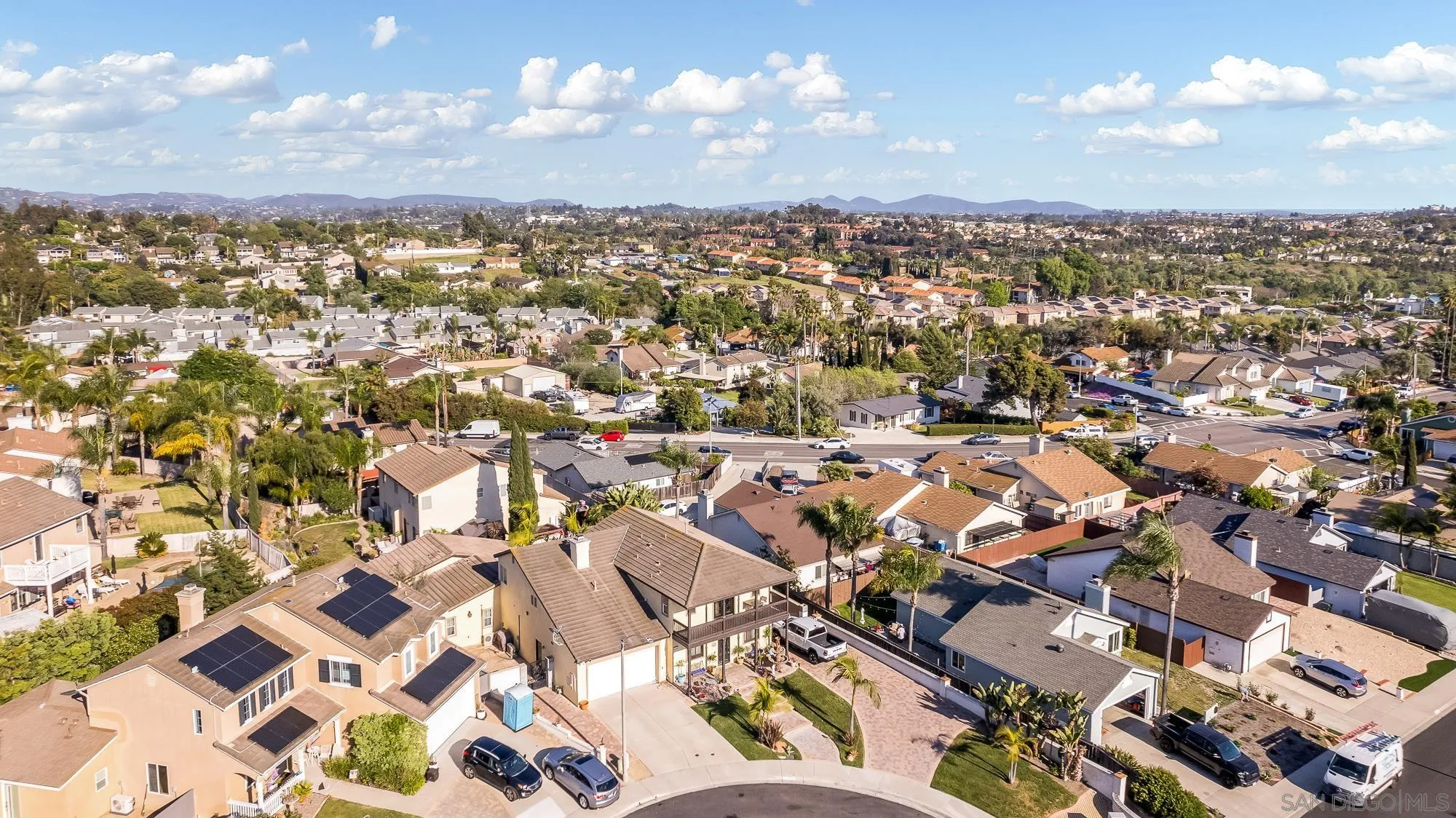 https://cdn.realtyfeed.com/cdn/127/250035998/58e2faacd0db131b6393d88dfce53b76.webp