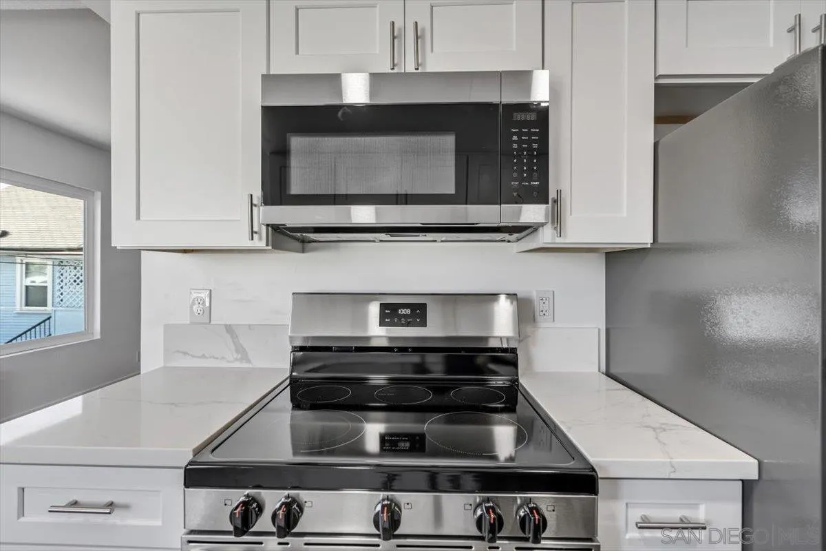 Photo #3: 250036006 Listing 