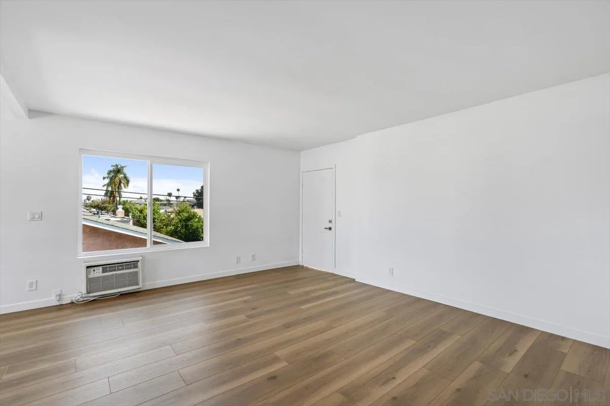 Photo #15: 250036006 Listing: Photo #15