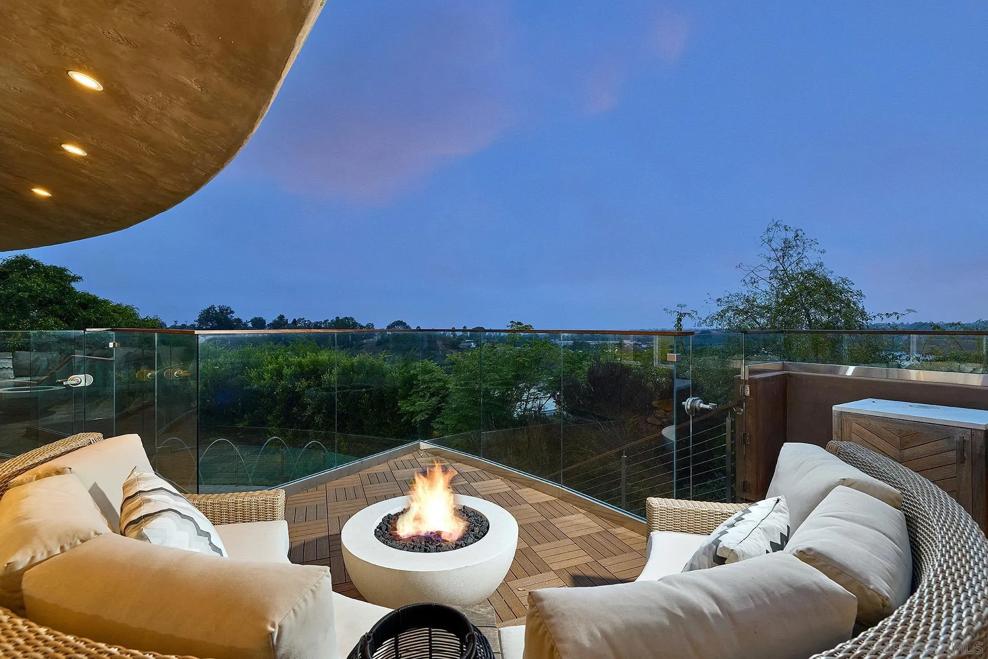 https://cdn.realtyfeed.com/cdn/127/250036008/4d54c3322fb742c9ad8a19724740da33.webp