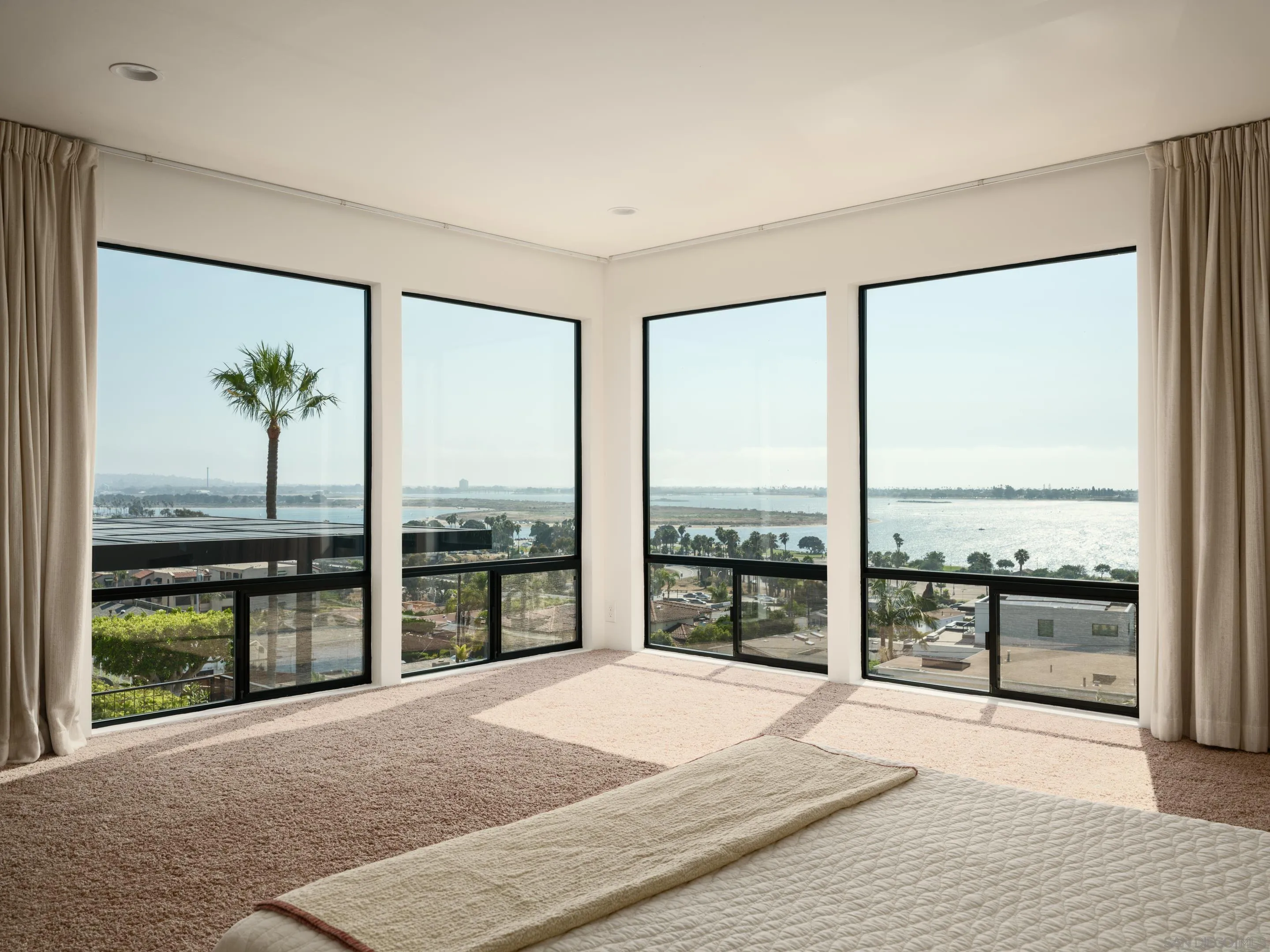 https://cdn.realtyfeed.com/cdn/127/250036010/64220f19e6ea620ecc6df5c06fab0f48.webp