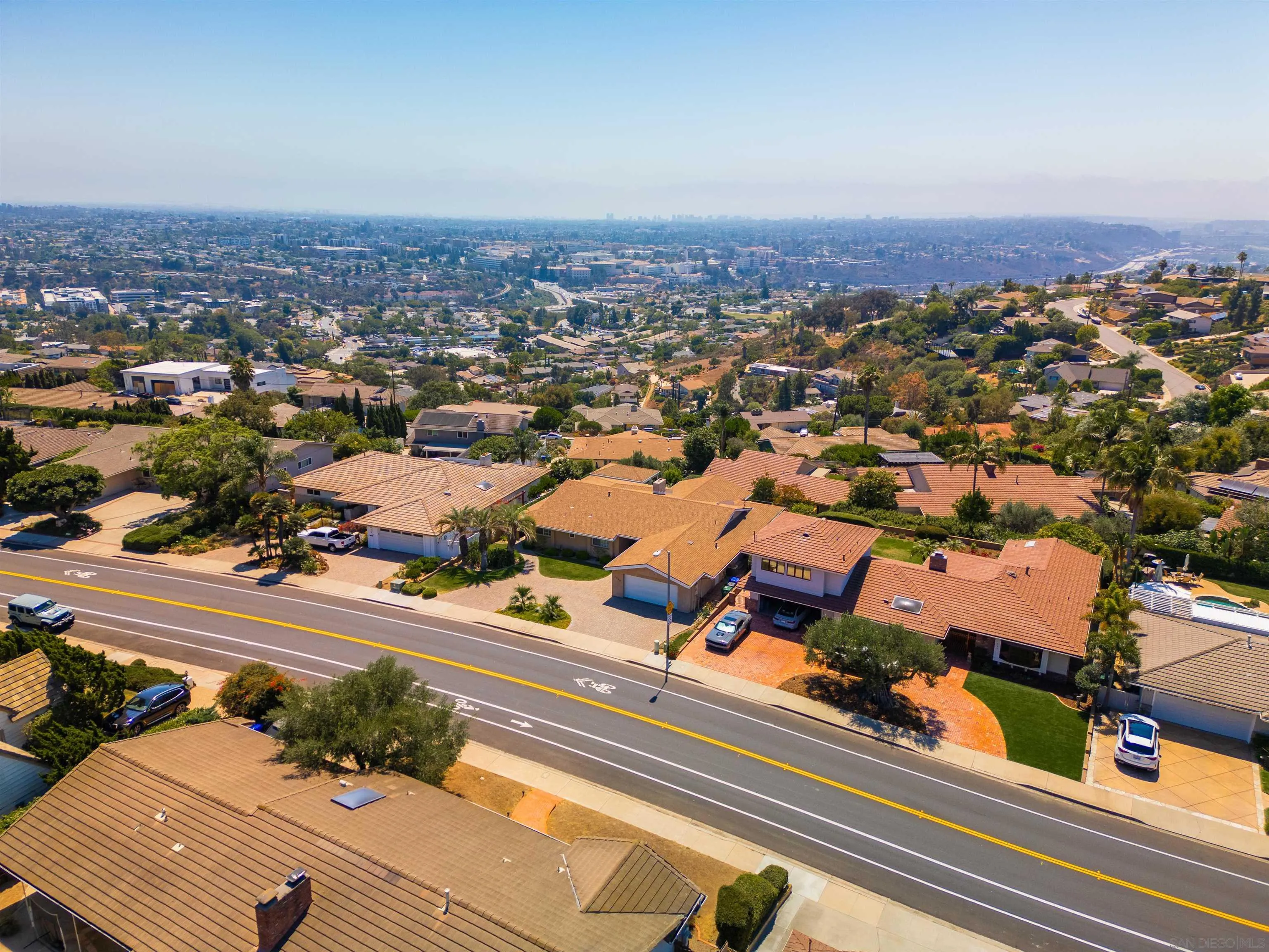 https://cdn.realtyfeed.com/cdn/127/250036016/0b6a277d86bb7c53aa6208a4194647dd.webp
