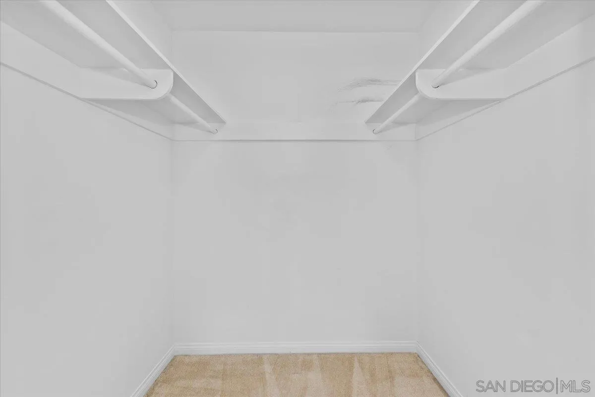 https://cdn.realtyfeed.com/cdn/127/250036016/234890743c30b5bff08dcbb6220e048e.webp