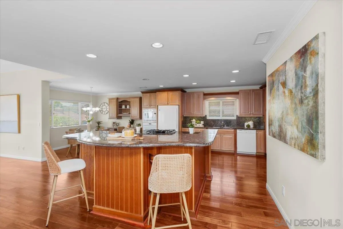 https://cdn.realtyfeed.com/cdn/127/250036016/435112394f32cff6acd7703ebfaf20bf.webp