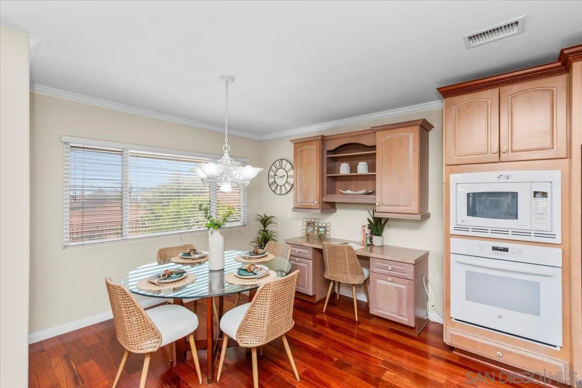 https://cdn.realtyfeed.com/cdn/127/250036016/a70fd09eca1c5336fac7ea339197312c.webp