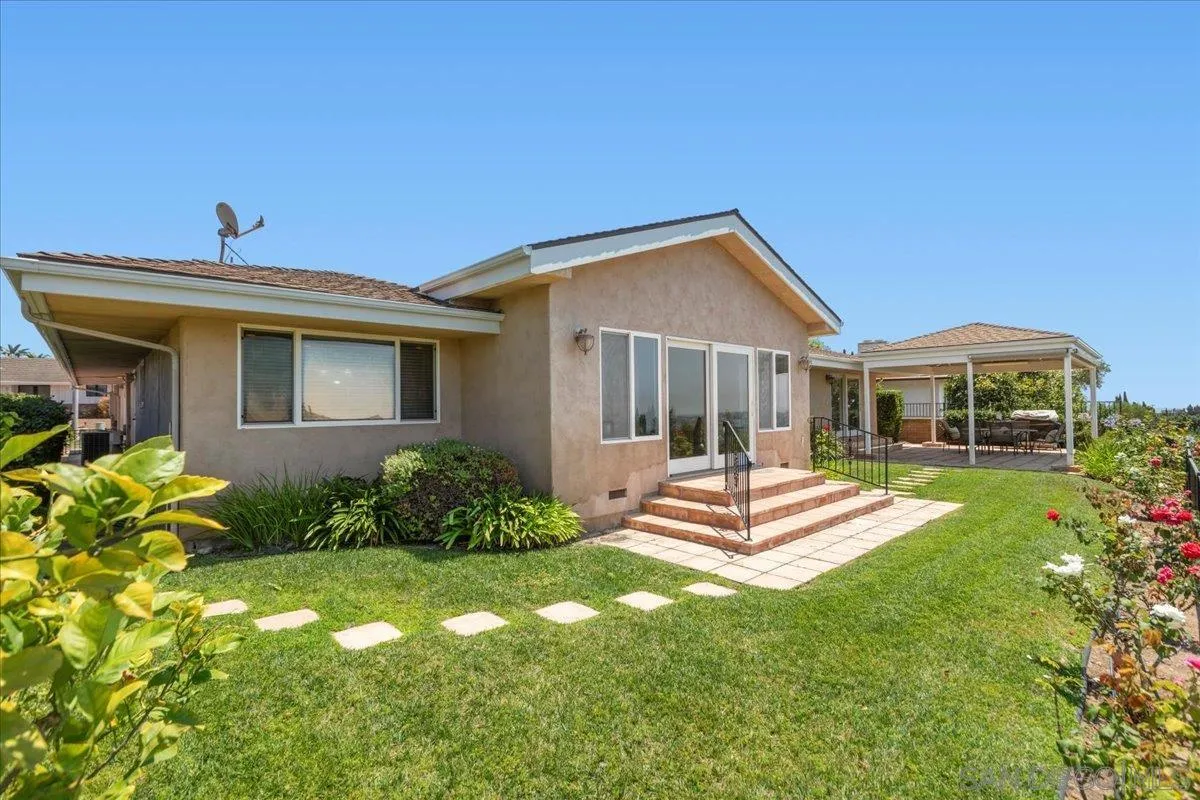 https://cdn.realtyfeed.com/cdn/127/250036016/ca9c11eced410b1f6a7b162537266619.webp