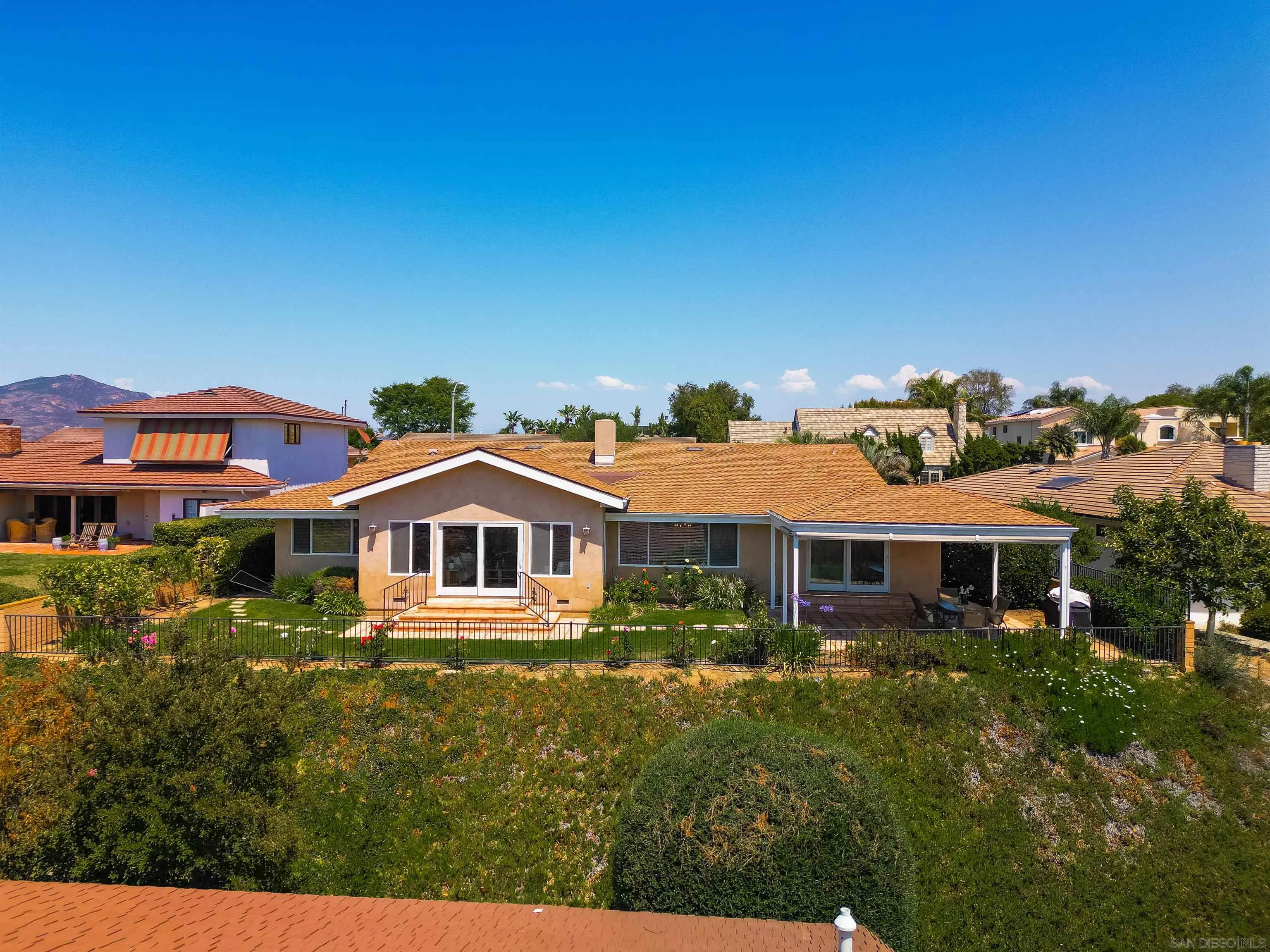 https://cdn.realtyfeed.com/cdn/127/250036016/f981cf4b8bb804cec7b6df78ea17b6e3.webp