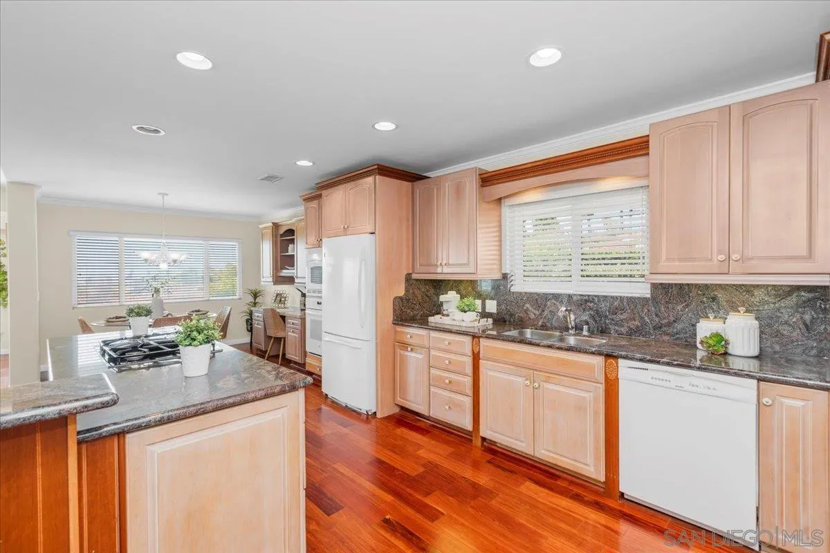 https://cdn.realtyfeed.com/cdn/127/250036016/f9bcc7f2b35af7d0b9572e3caff3ba08.webp