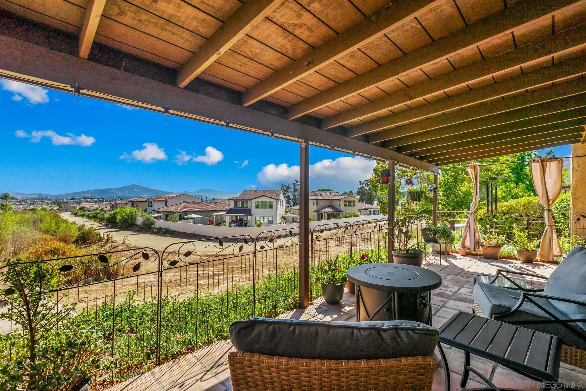 Photo #2: 250036018 Listing 