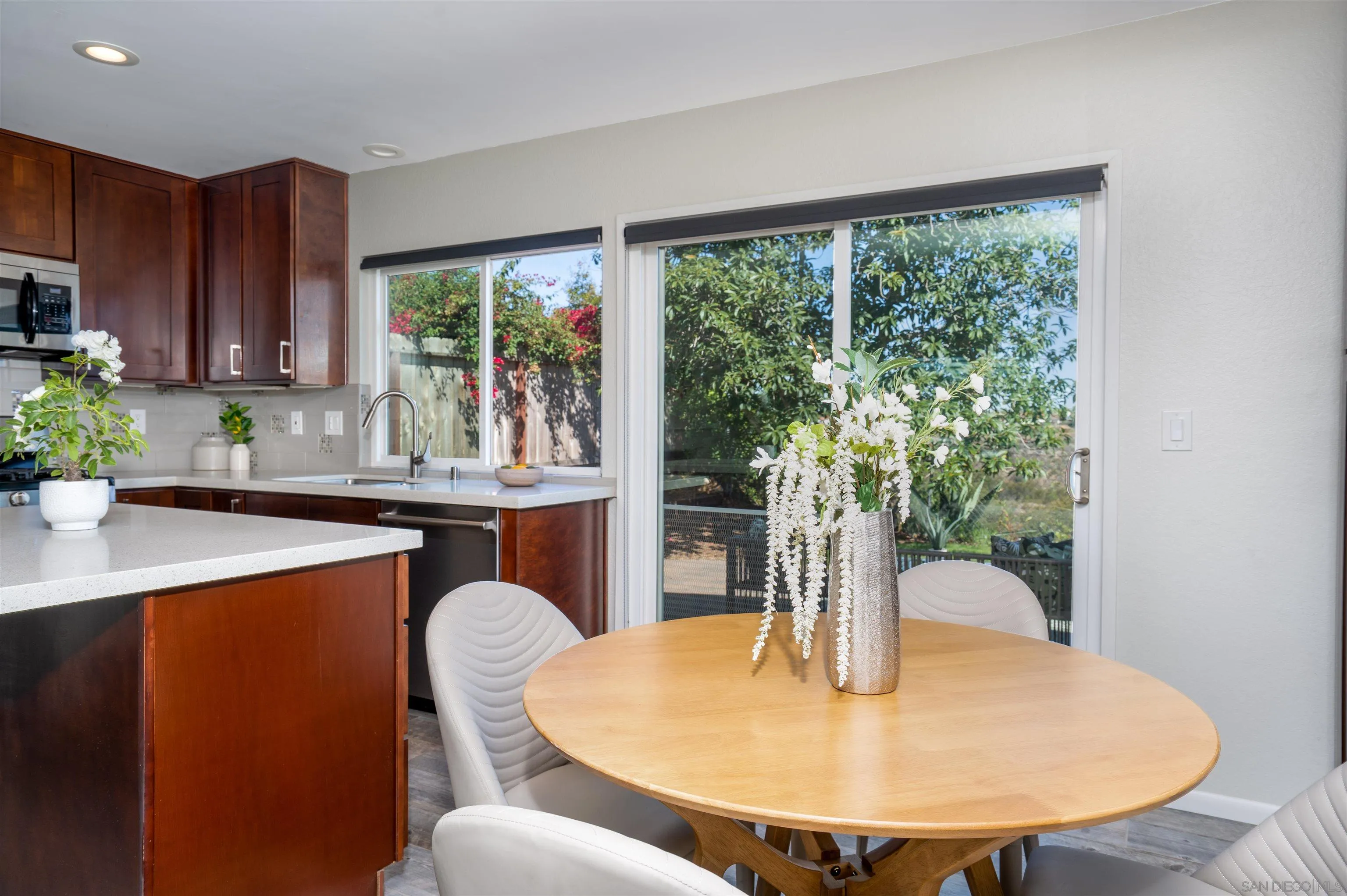 https://cdn.realtyfeed.com/cdn/127/250036024/3ffa37ca7300f00b349dc715086b6df5.webp