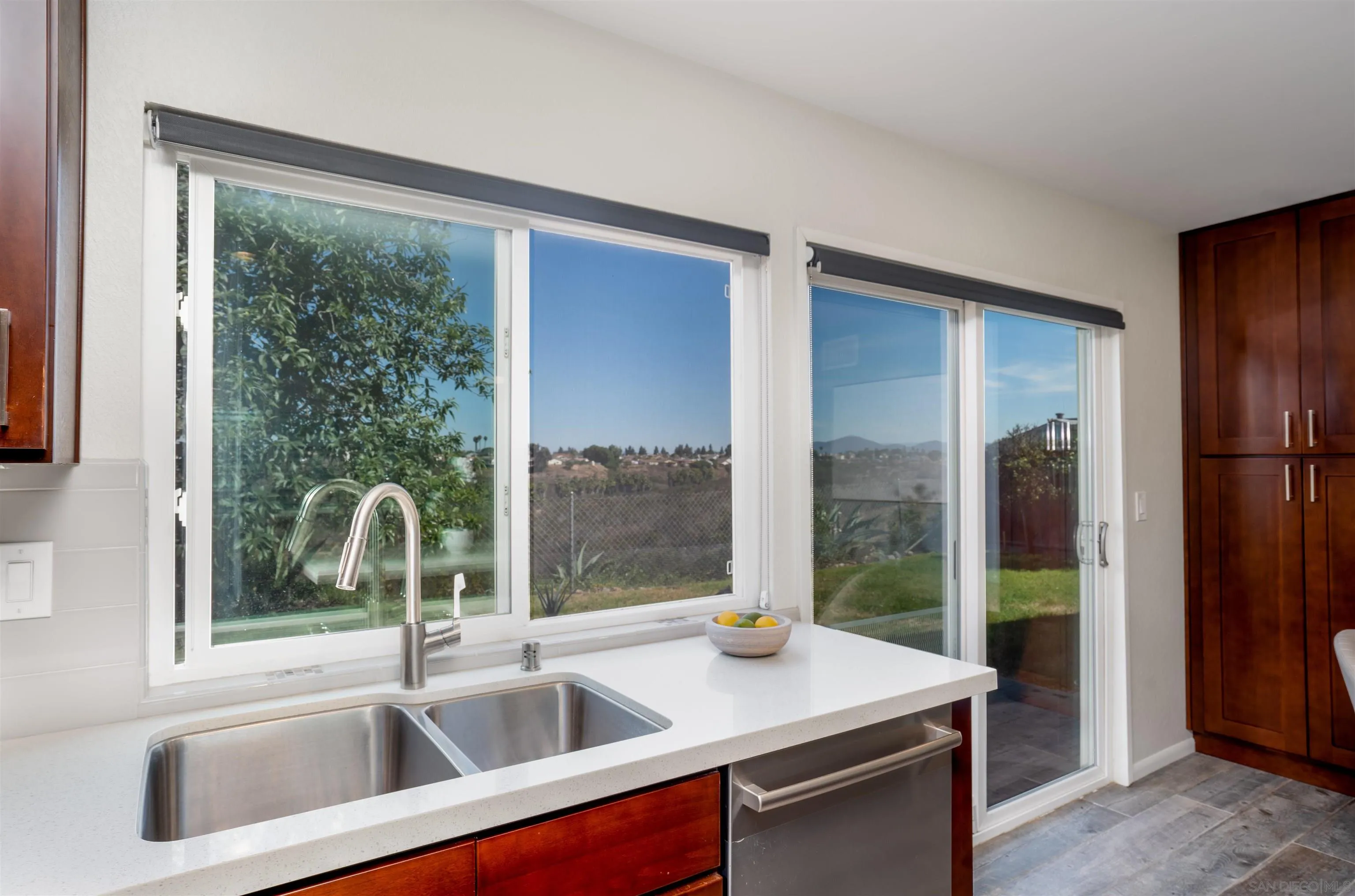 https://cdn.realtyfeed.com/cdn/127/250036024/e57462f681d7a5e67f5c8bb5a5114dbe.webp