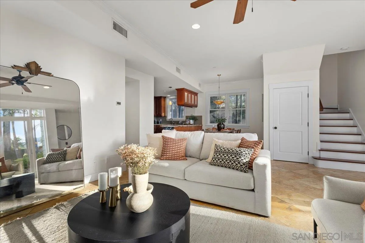 Photo #5: 250036036 Listing 