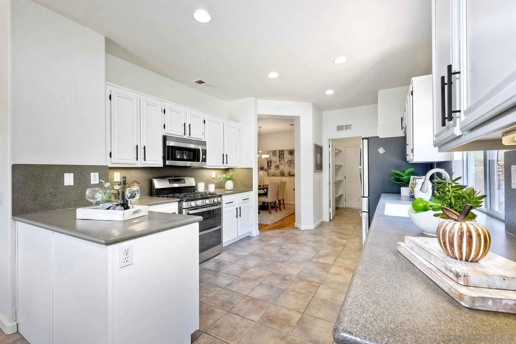 https://cdn.realtyfeed.com/cdn/127/250036045/5993cc76d7fa17ce1caa18548a638be2.webp