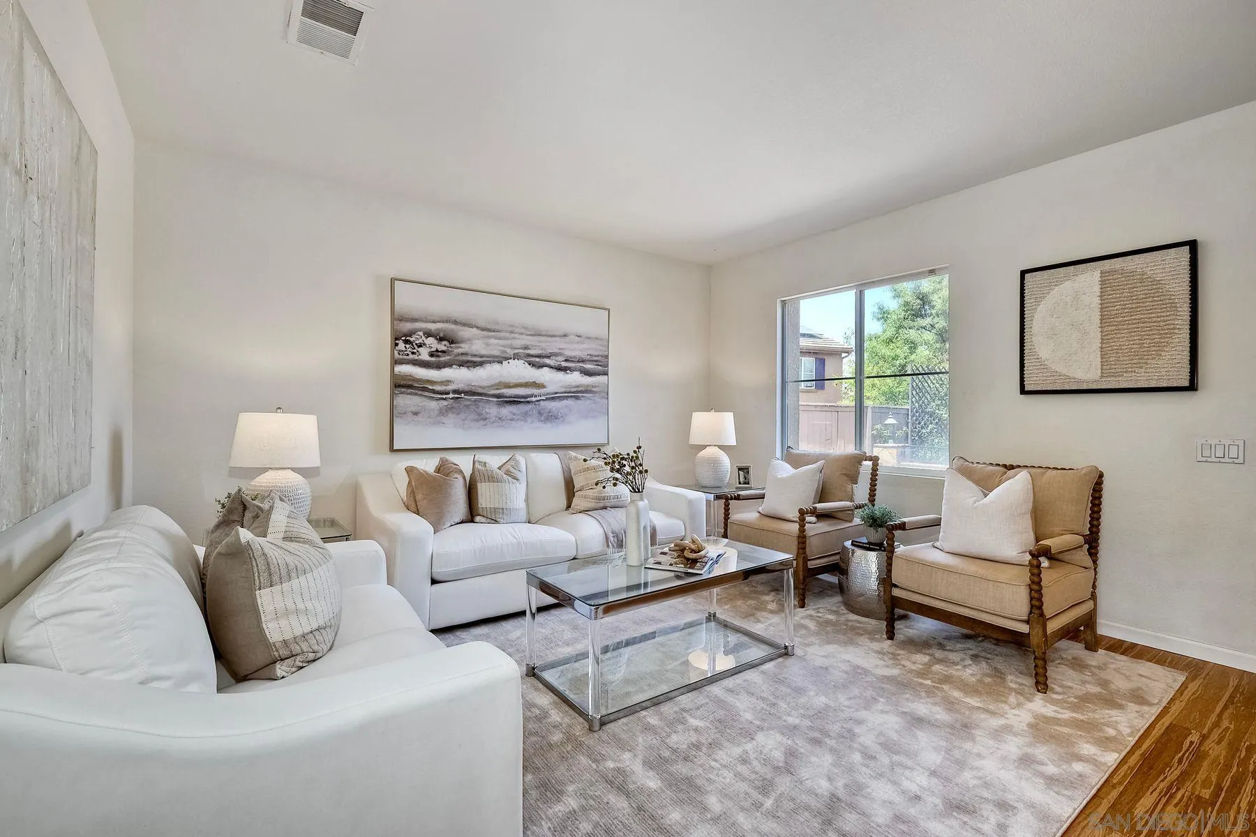 https://cdn.realtyfeed.com/cdn/127/250036045/e61d1bd24f73cf3fdd801851053b9af0.webp