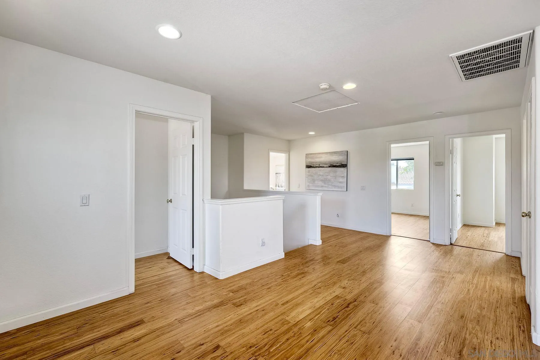 https://cdn.realtyfeed.com/cdn/127/250036045/fa3f6ccf2ff764a848f4072496df7d17.webp