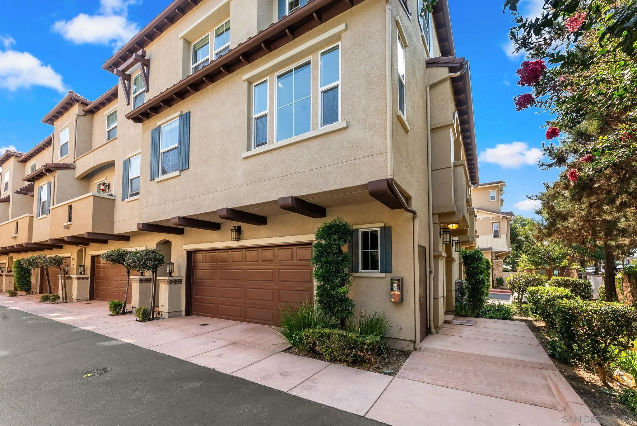 Photo #5: 250036049 Listing 