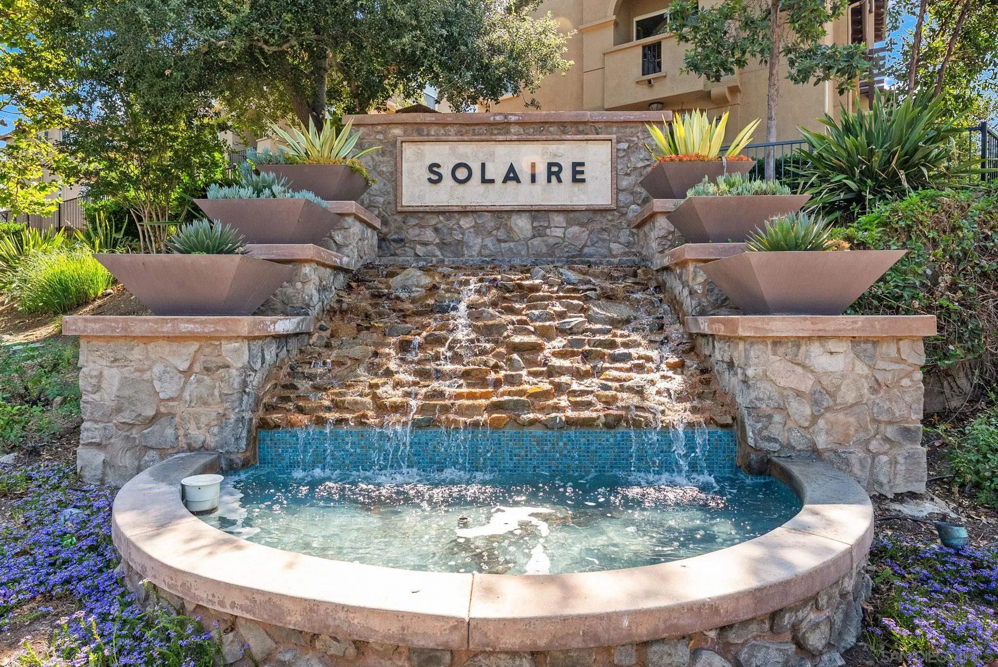 Photo #2: 250036049 Listing 