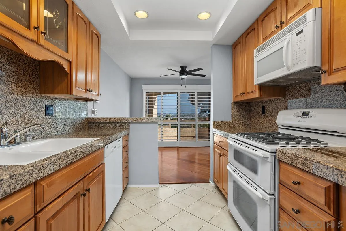 Photo #11: 250036059 Listing: Photo #11