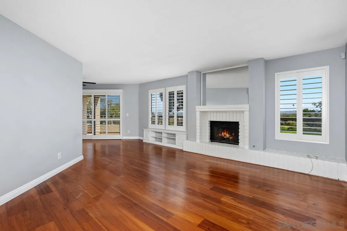 Photo #3: 250036059 Listing 