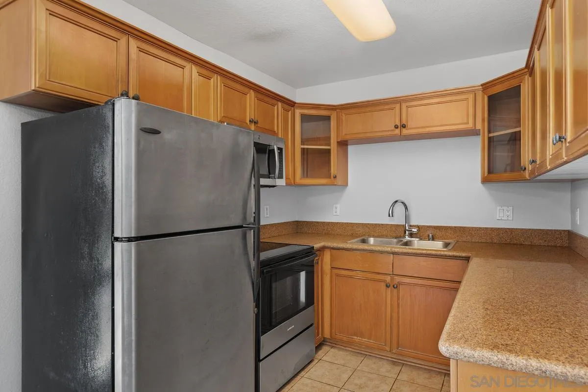 Photo #5: 250036061 Listing 