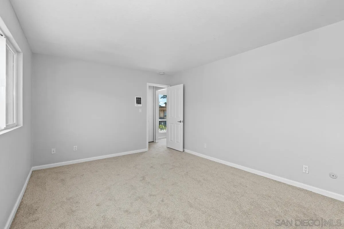 Photo #15: 250036061 Listing: Photo #15