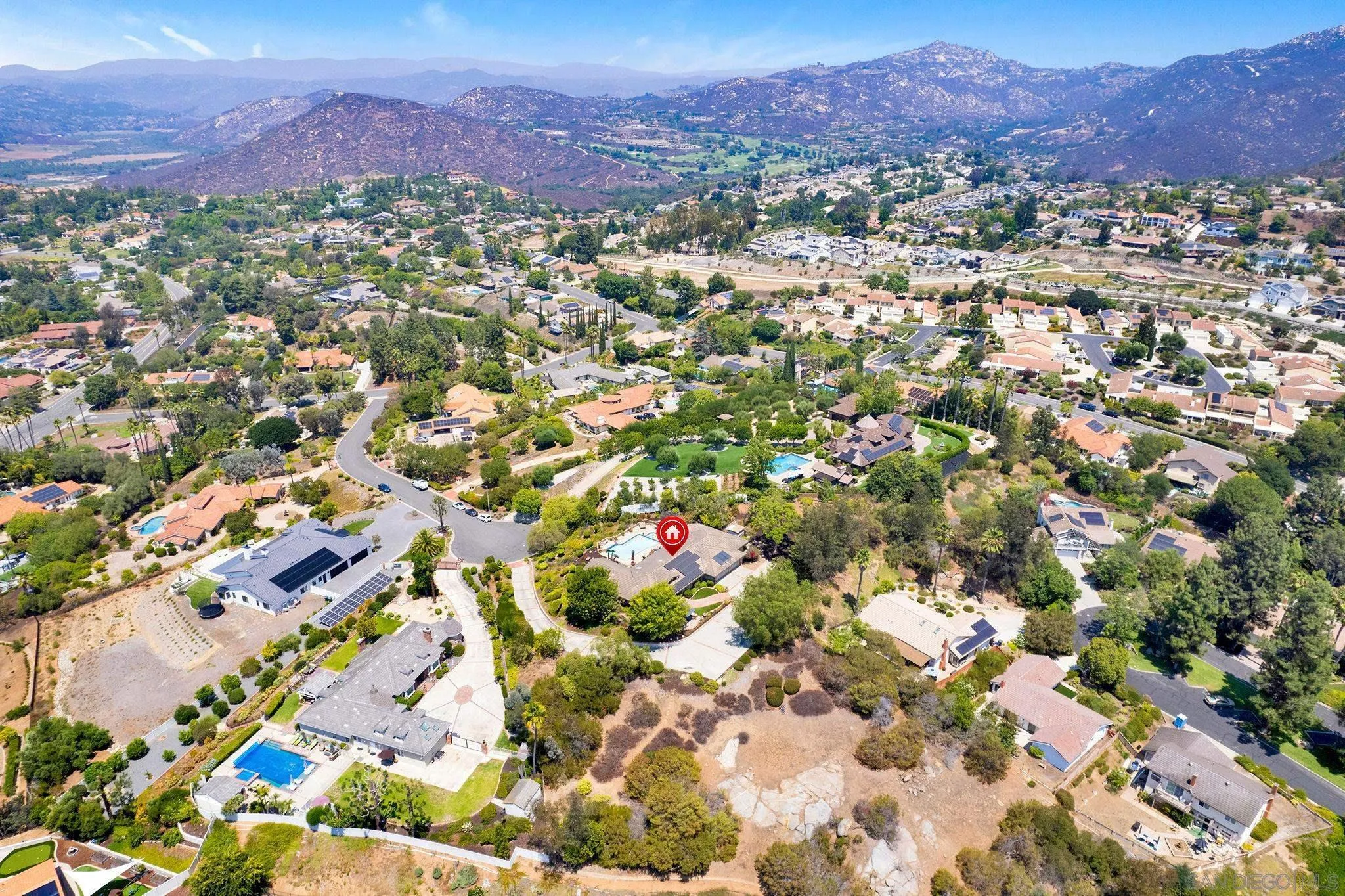 https://cdn.realtyfeed.com/cdn/127/250036064/383f0ea65f783ef718a3ce1a83d1e62c.webp