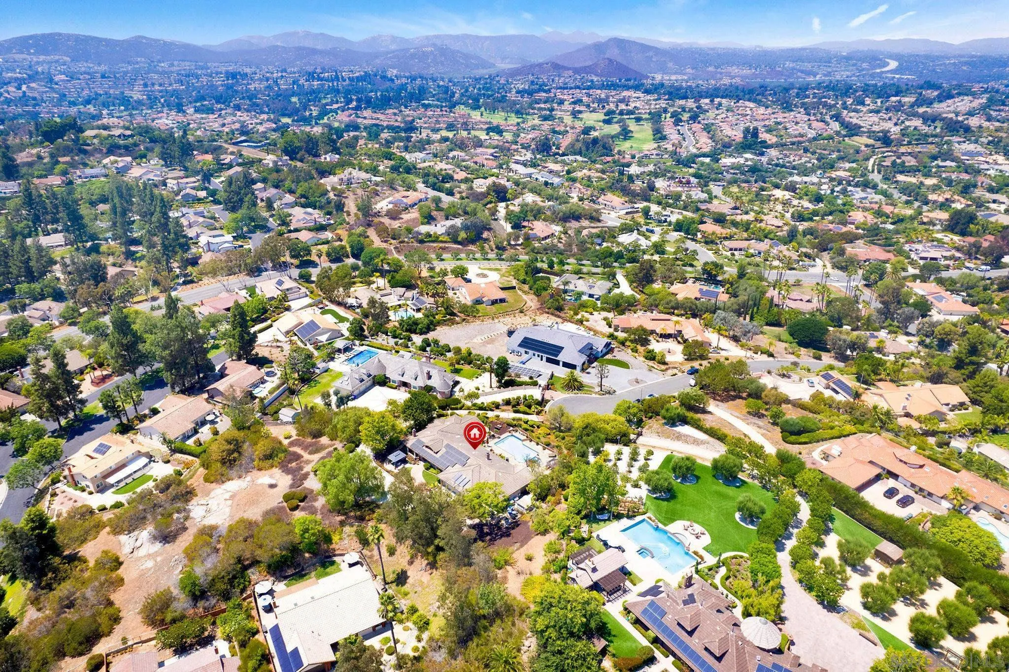 https://cdn.realtyfeed.com/cdn/127/250036064/430e57d66a6670d4e4591ee6ea2fa9a7.webp