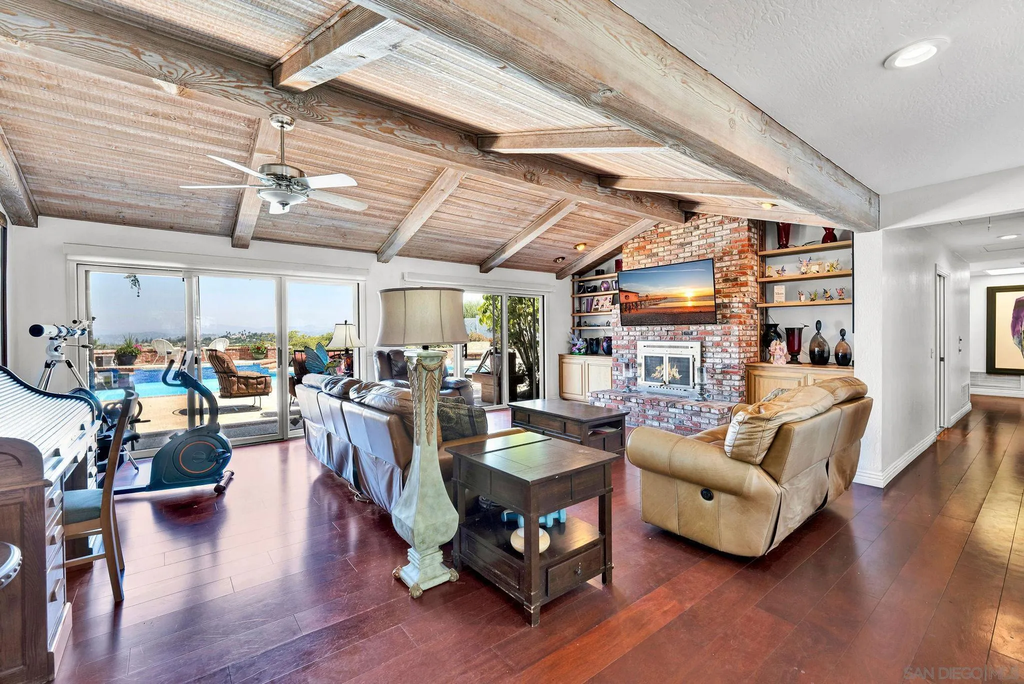 https://cdn.realtyfeed.com/cdn/127/250036064/4816c5de3791f228eaac3b3bce051436.webp