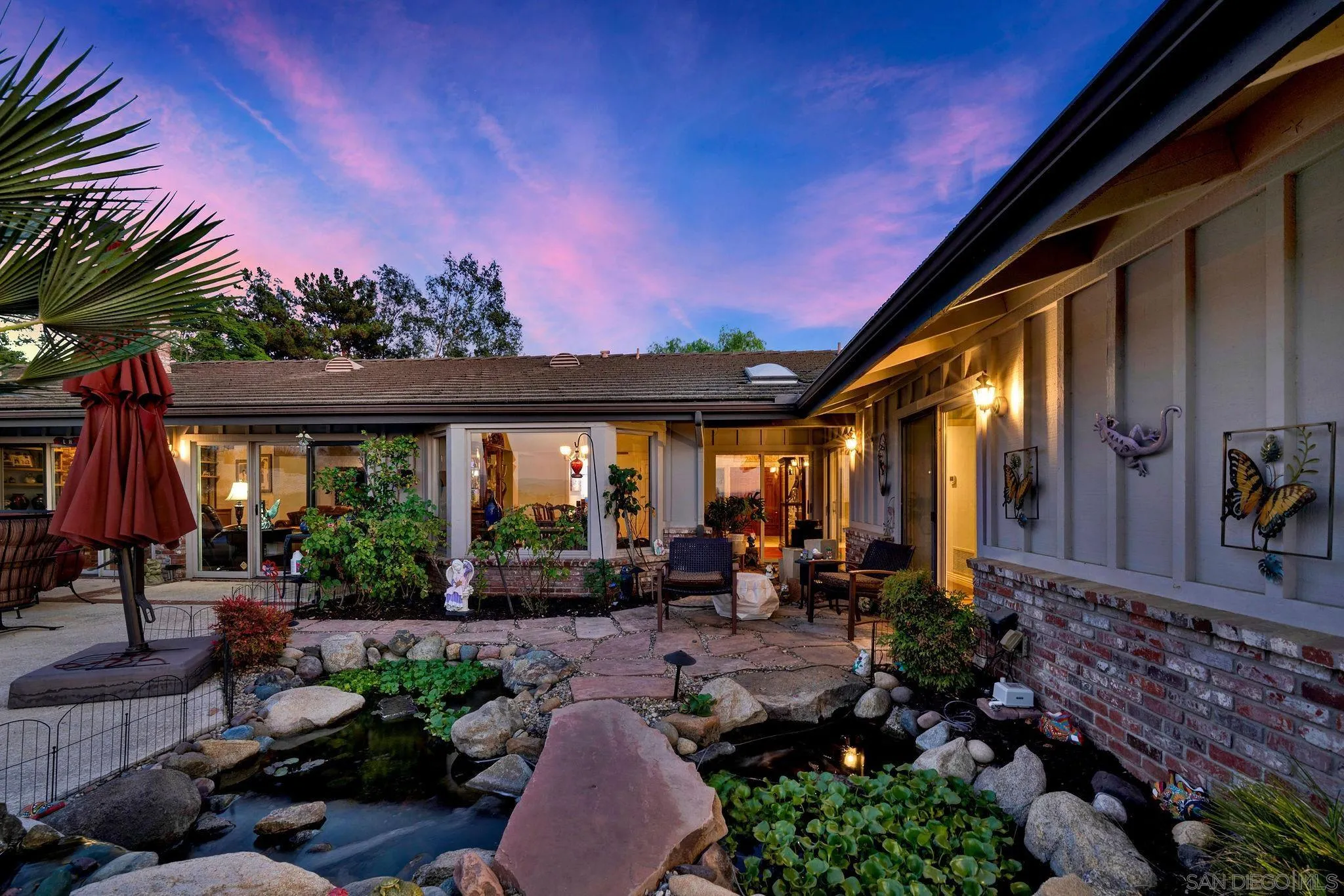 https://cdn.realtyfeed.com/cdn/127/250036064/61c690887786320b3073fd3769bd2d94.webp