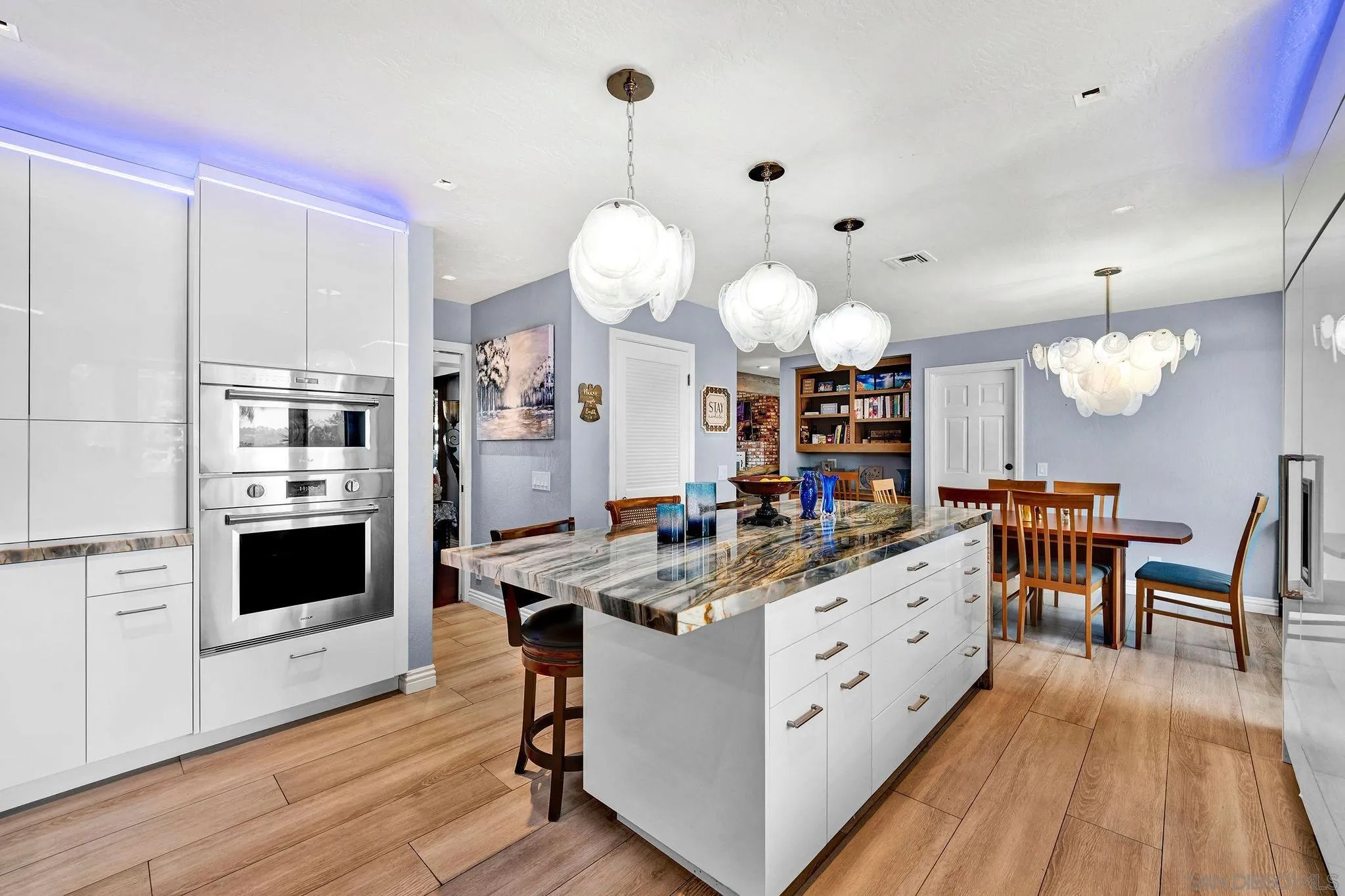 https://cdn.realtyfeed.com/cdn/127/250036064/7a4807c8cf26c75e16dfc780328ef411.webp