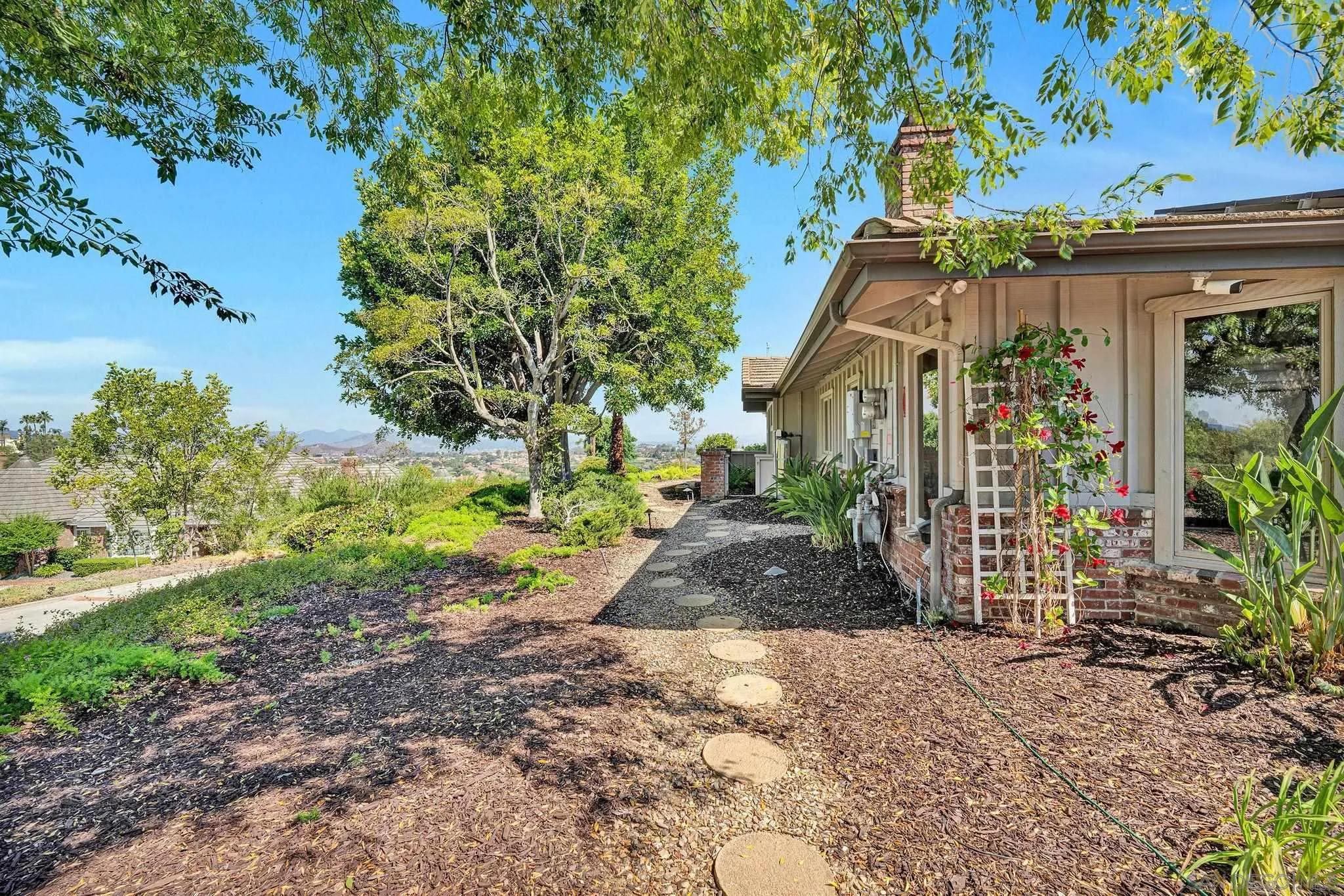 https://cdn.realtyfeed.com/cdn/127/250036064/b08d51dcb08e0f3c0d346c9aa577772e.webp