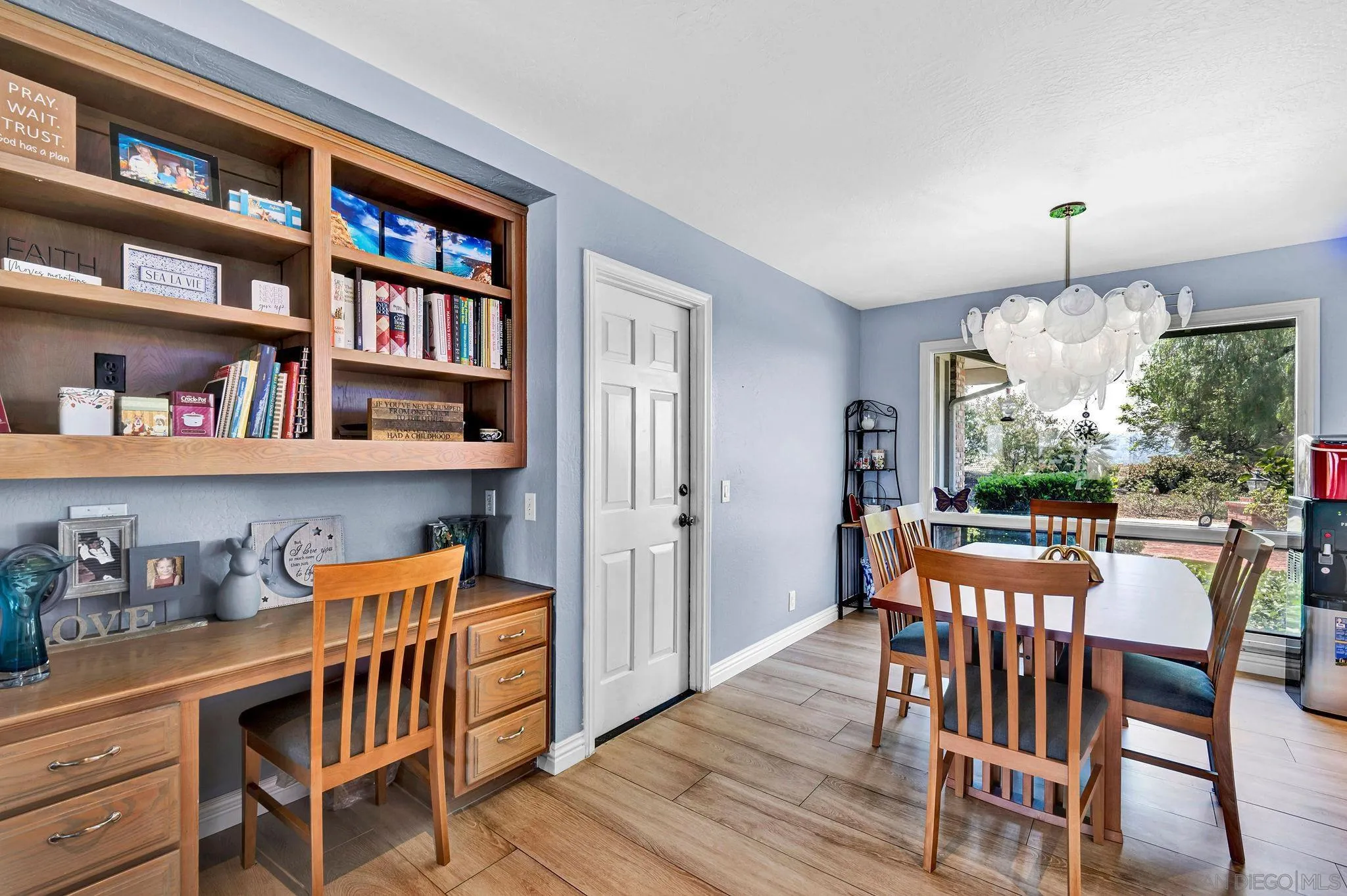 https://cdn.realtyfeed.com/cdn/127/250036064/f97e983a1f9beb8c8cd270d686bf5bac.webp