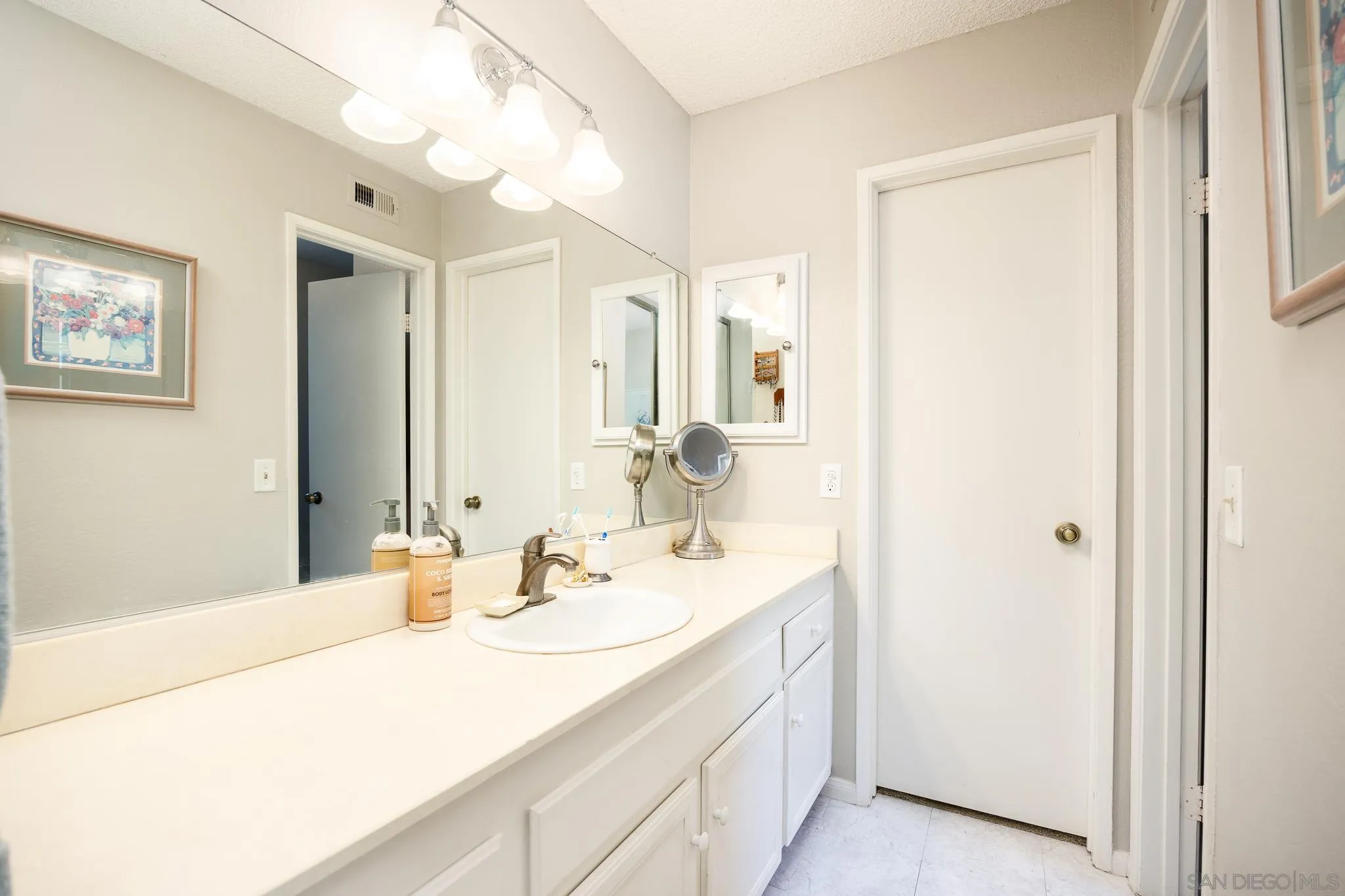 Photo #19: 250036068 Listing: Photo #19