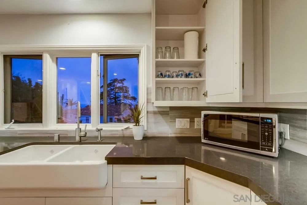 https://cdn.realtyfeed.com/cdn/127/250036069/7a5f7e46384e4e7cd45724f5409fa2c5.webp