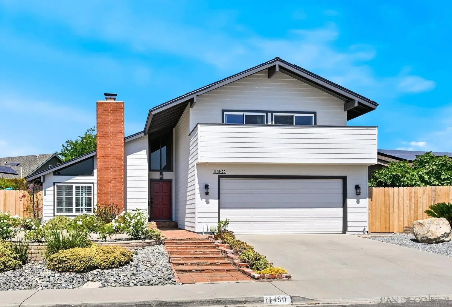 https://cdn.realtyfeed.com/cdn/127/250036074/1c4b8ad5b91f86dce0b0d882034c32d1.webp